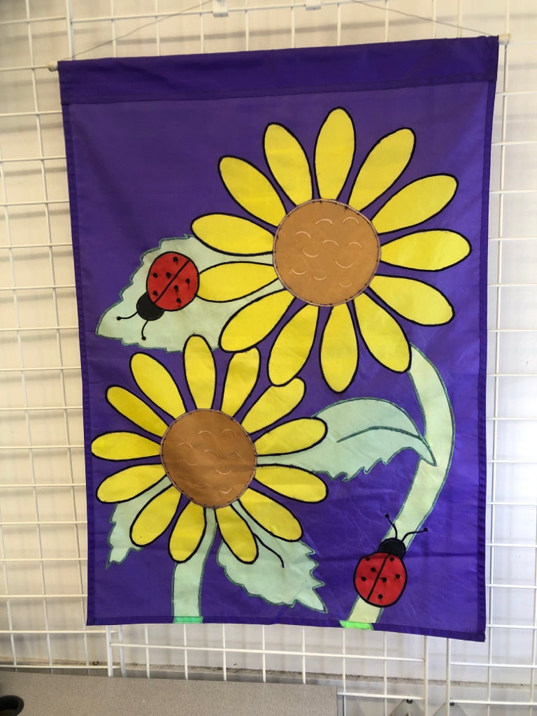 PURPLE SUNFLOWER FLAG ON DOWEL.