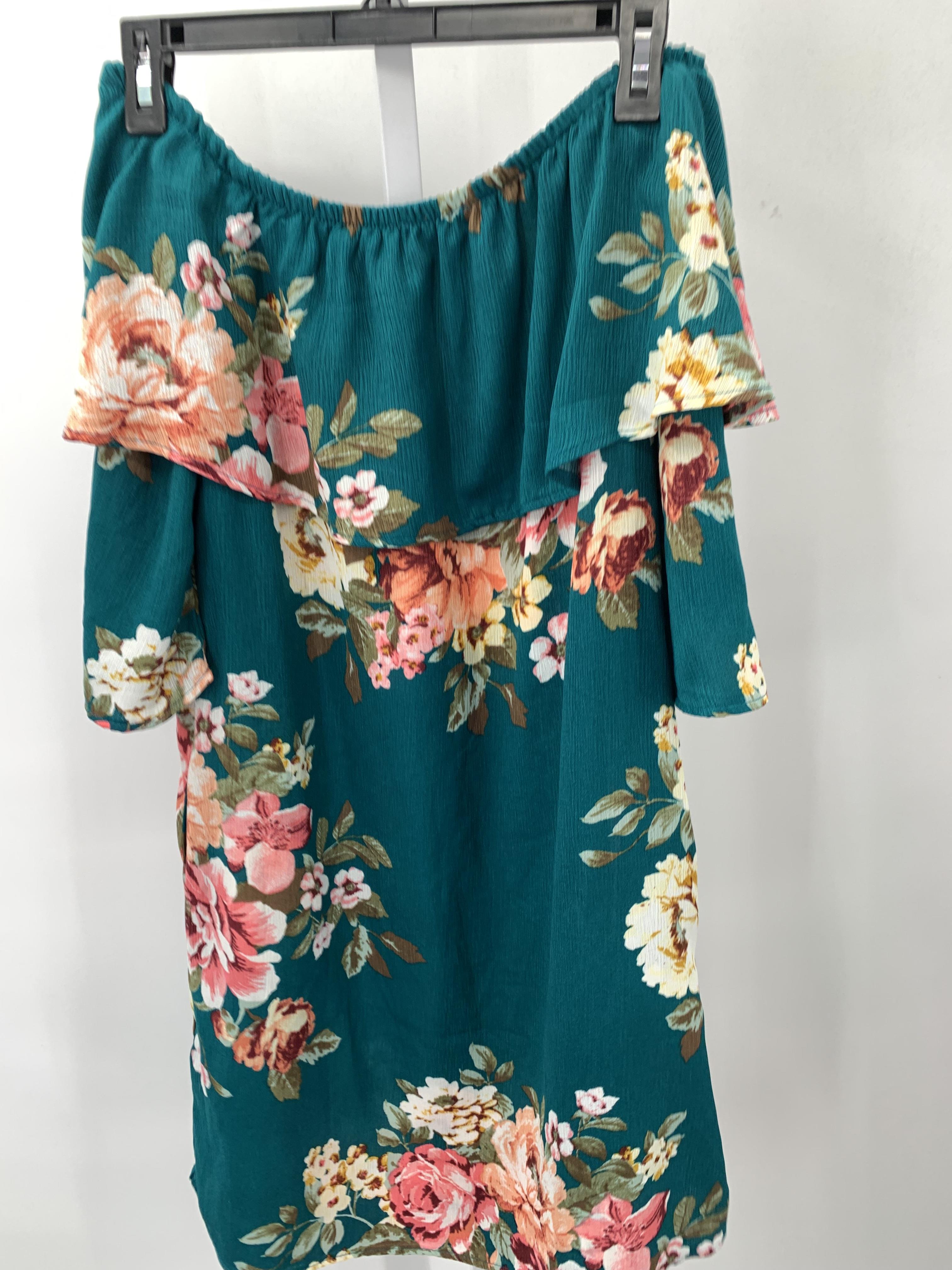 Size Medium Misses Short Sleeve Dress