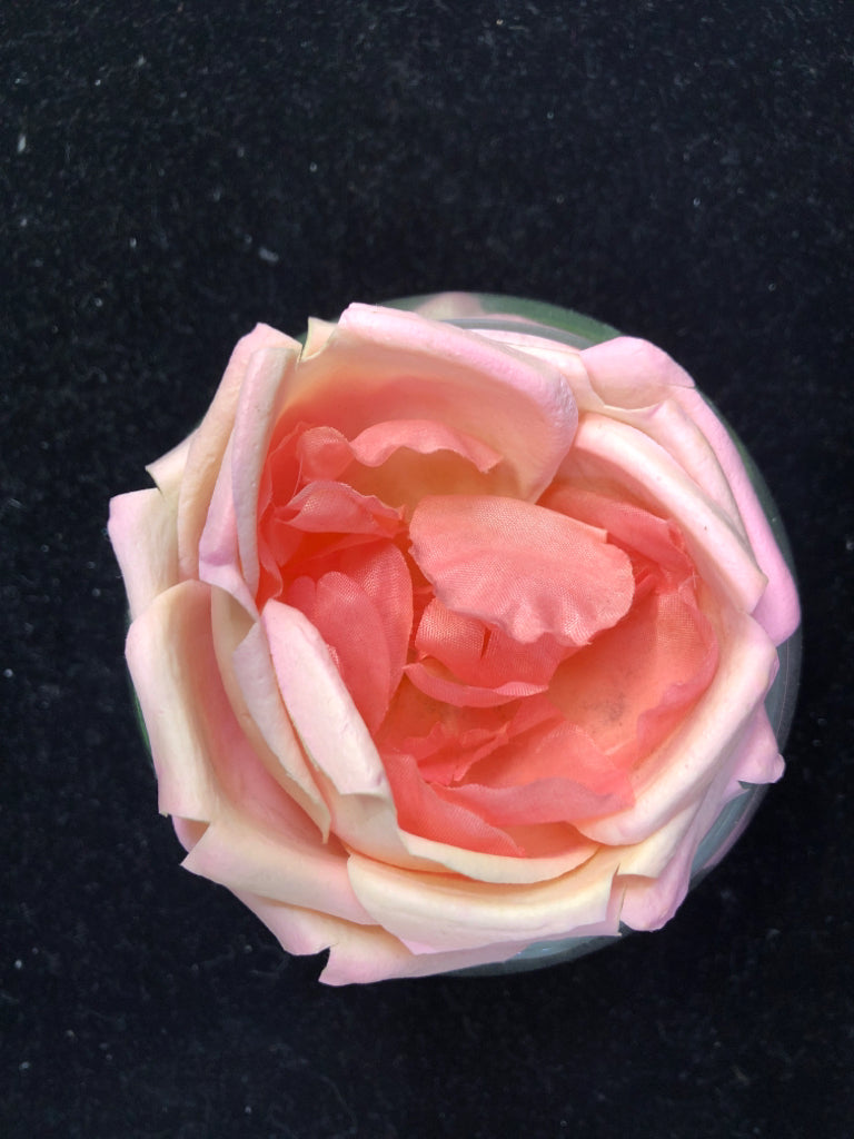 FAUX PINK ROSE IN ROUND VASE.