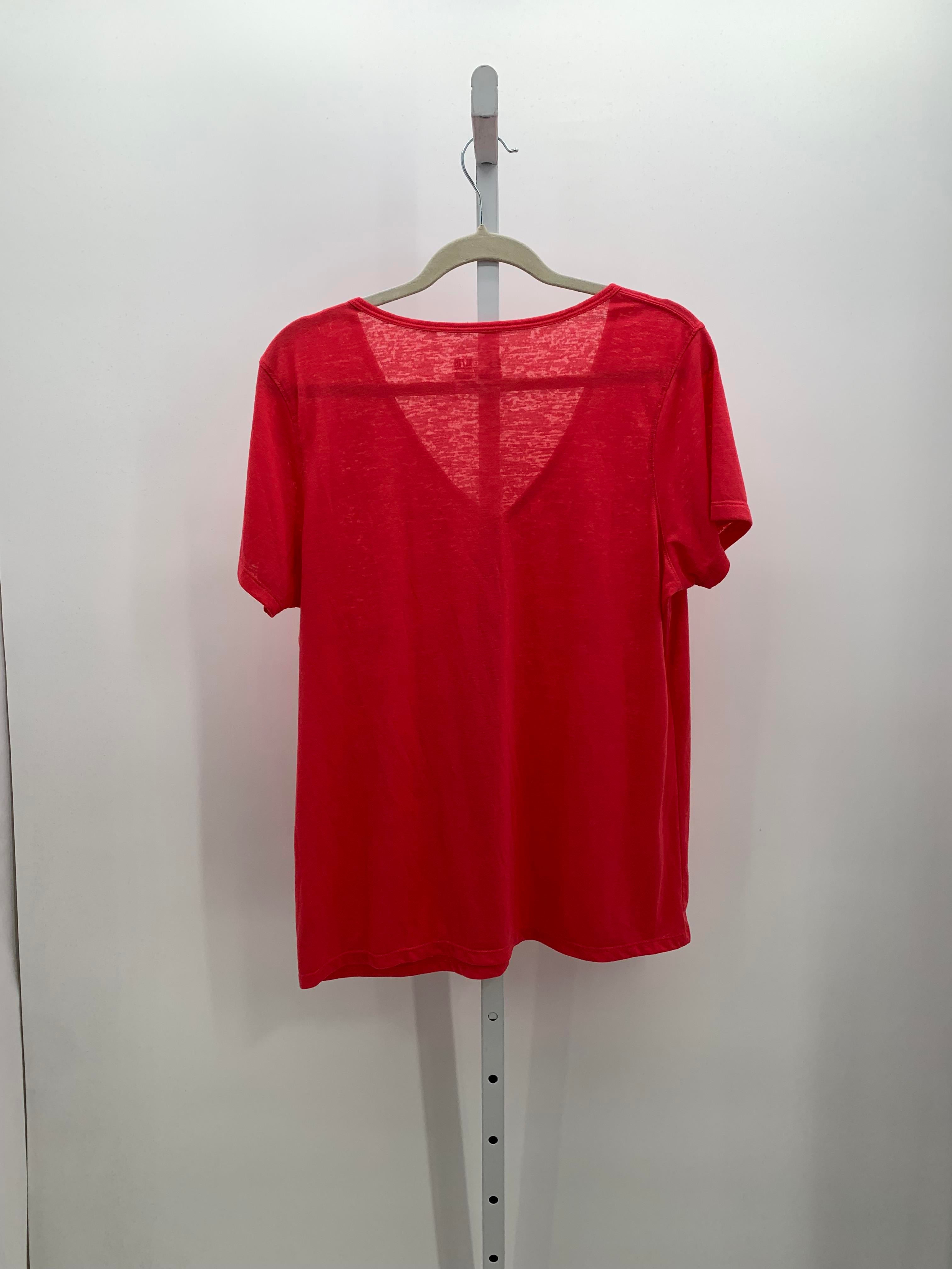 Under Armour Size Extra Large Misses Short Sleeve Shirt