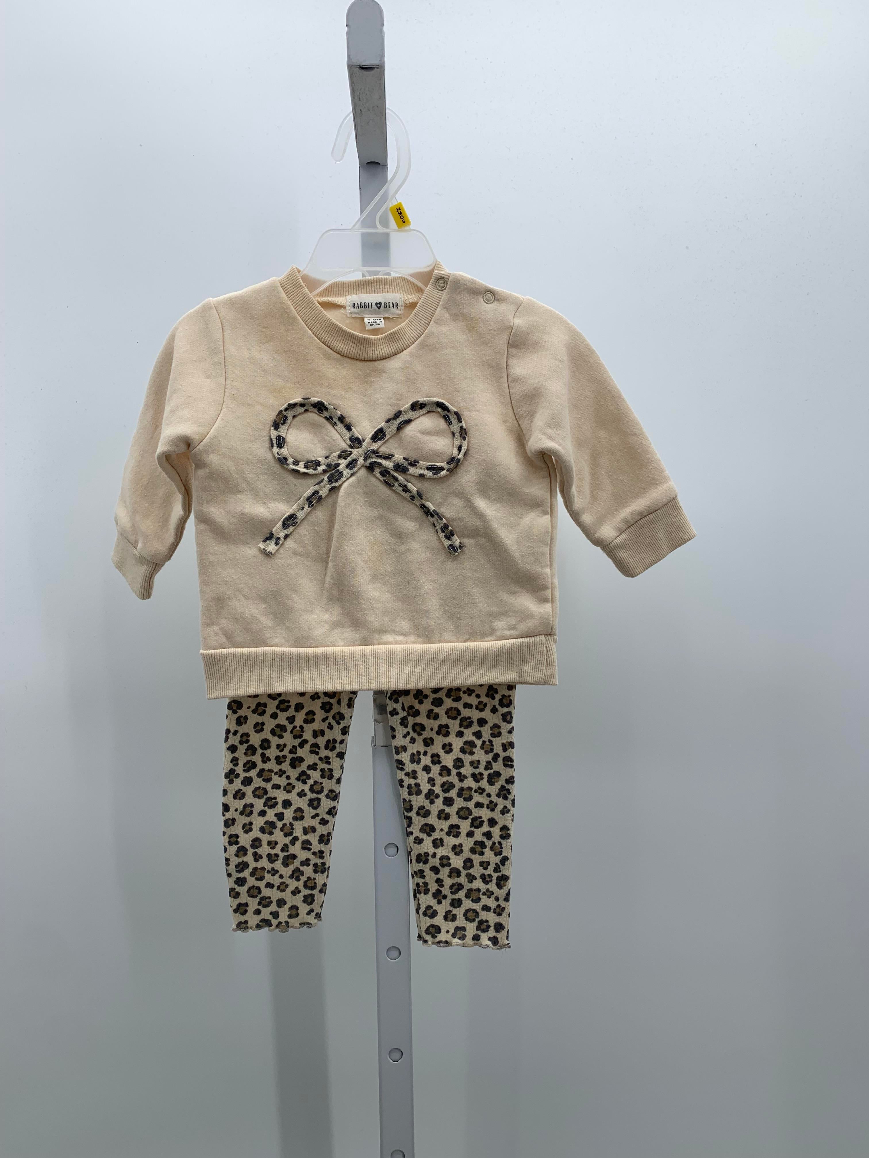 Rabbit + Bear Size 6-9 mon Girls 2 Pieces