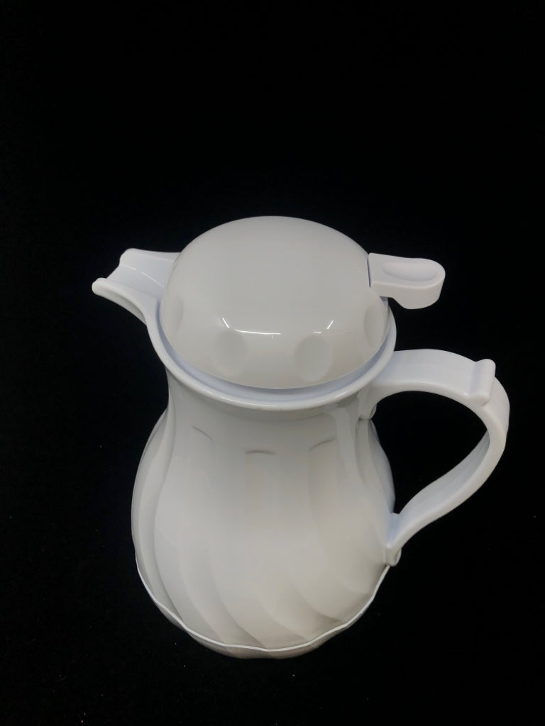 NIB WINARE INSULATED BEVERAGE SERVER.