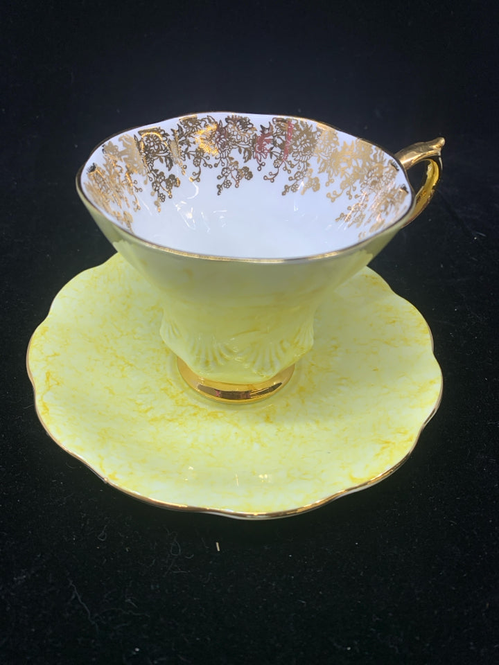 VTG YELLOW & GOLD TEA CUP & SAUCER-ROYAL ALBERT.