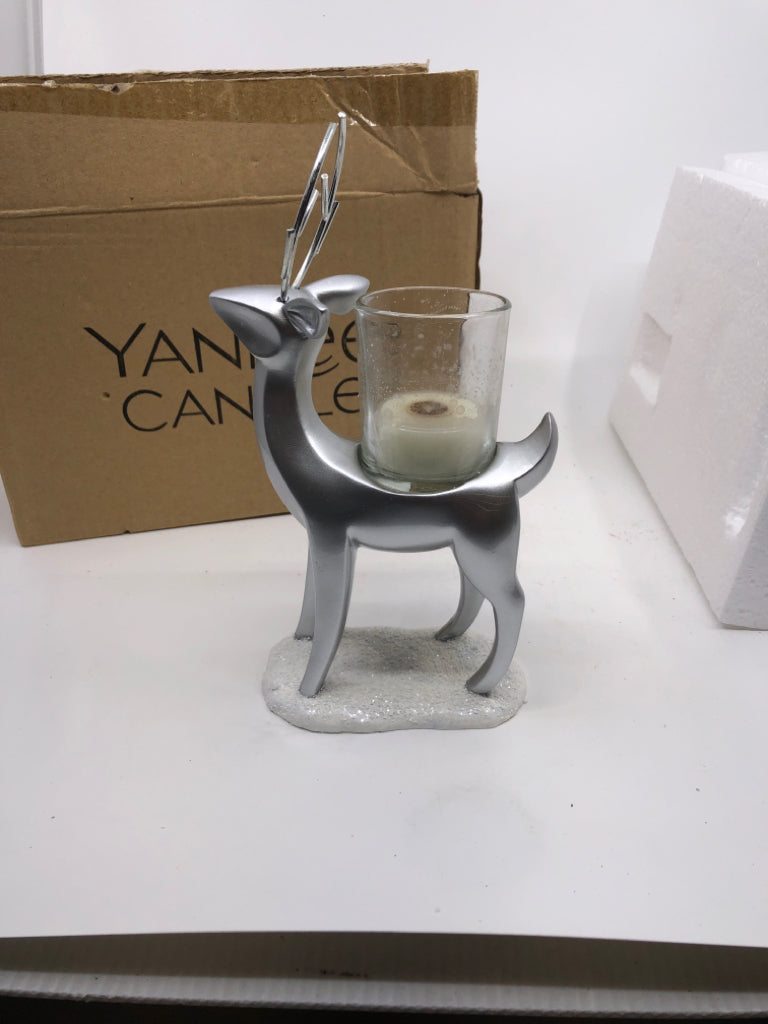 YANKEE CANDLE SILVER REINDEER TEA LIGHT HOLDER W BOX.