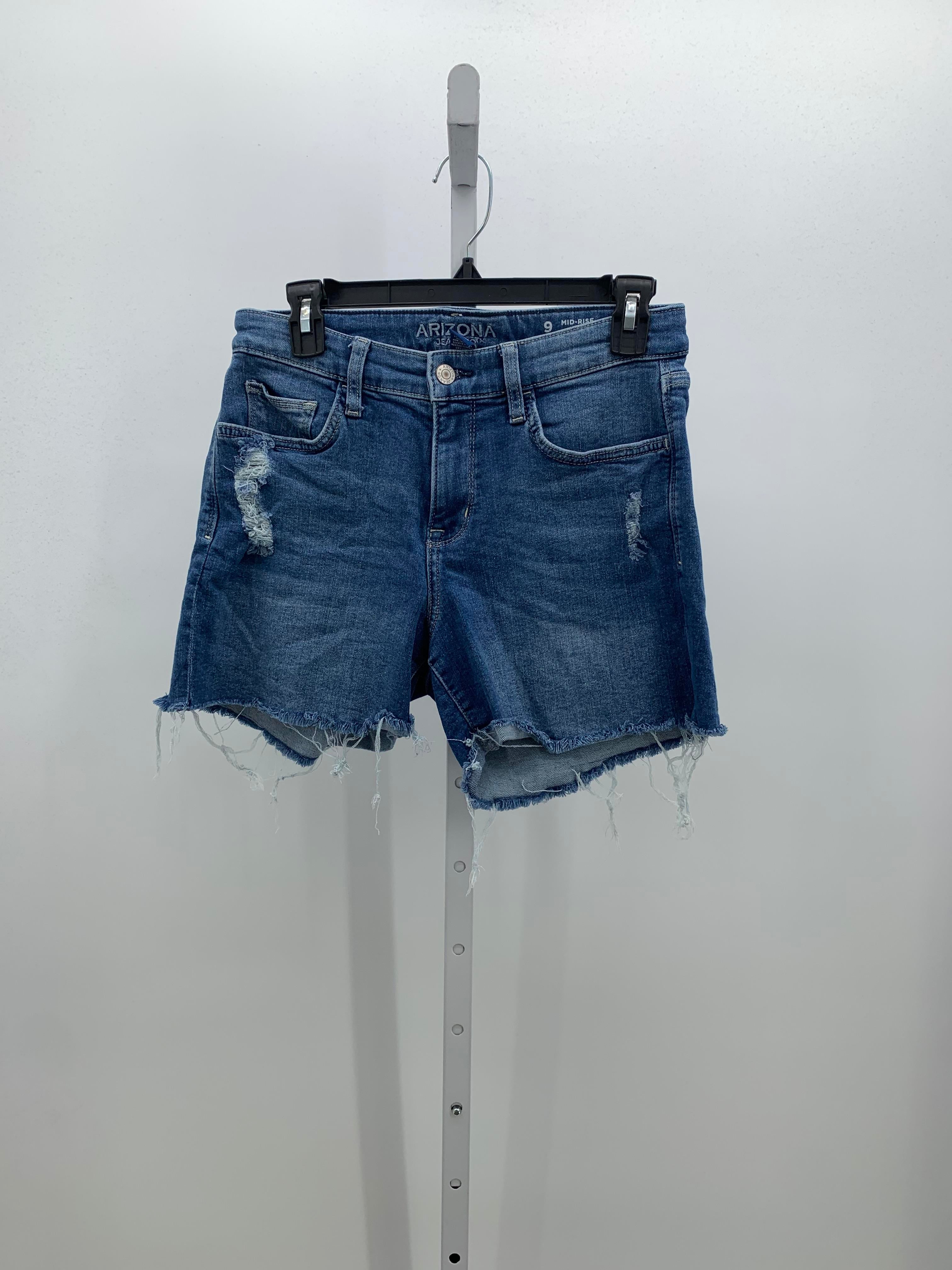 Arizona Size 9 Juniors Shorts