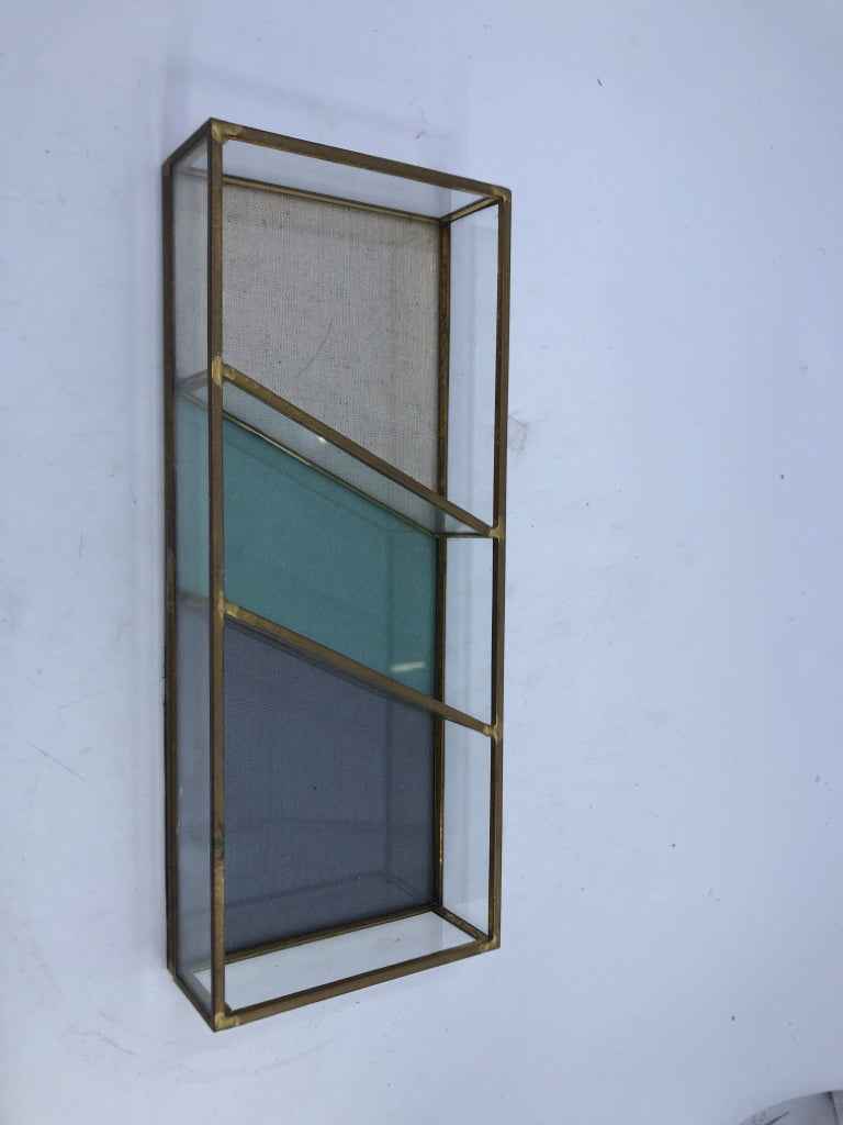 RECTANGLE GOLD CLEAR DIVIDED JEWELRY HOLDER.