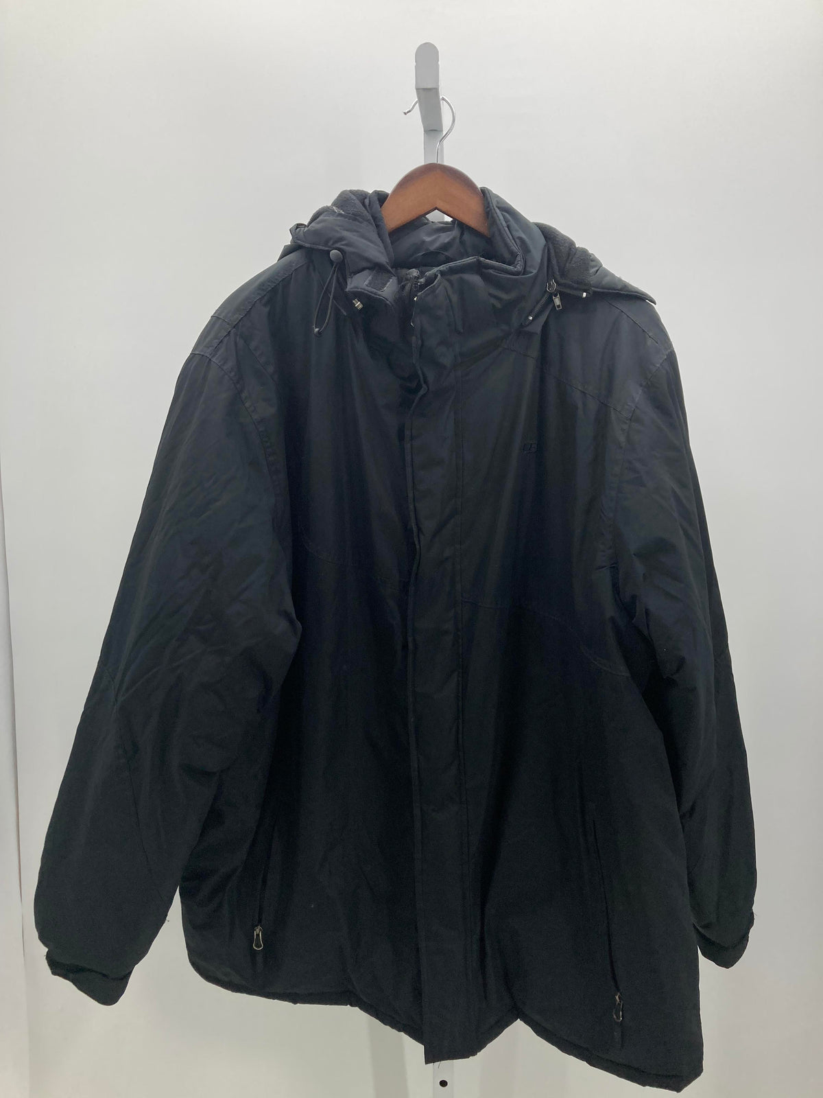 HOODED ZIP UP JACKET.