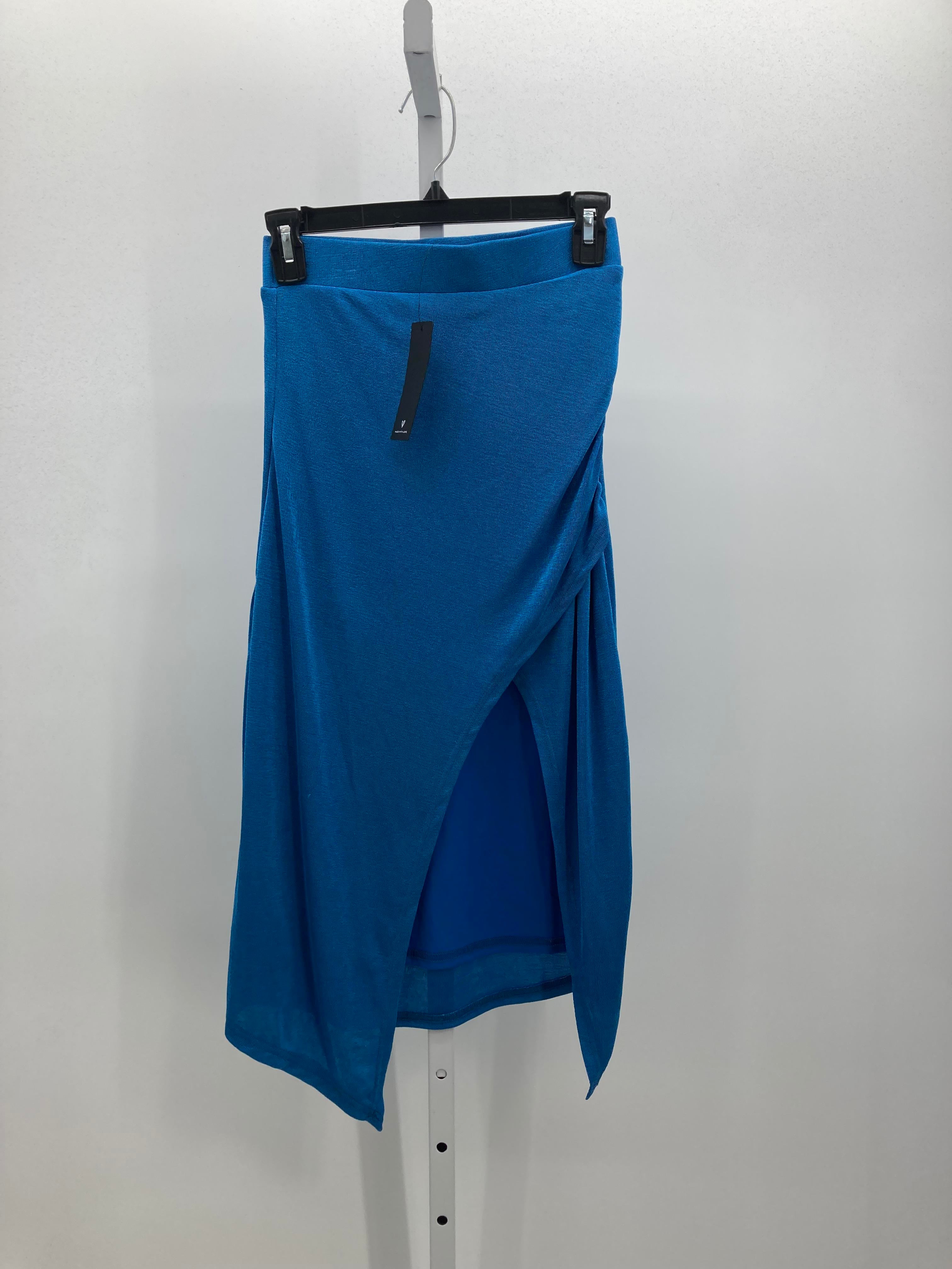 Lulus Size Small Juniors Skirt