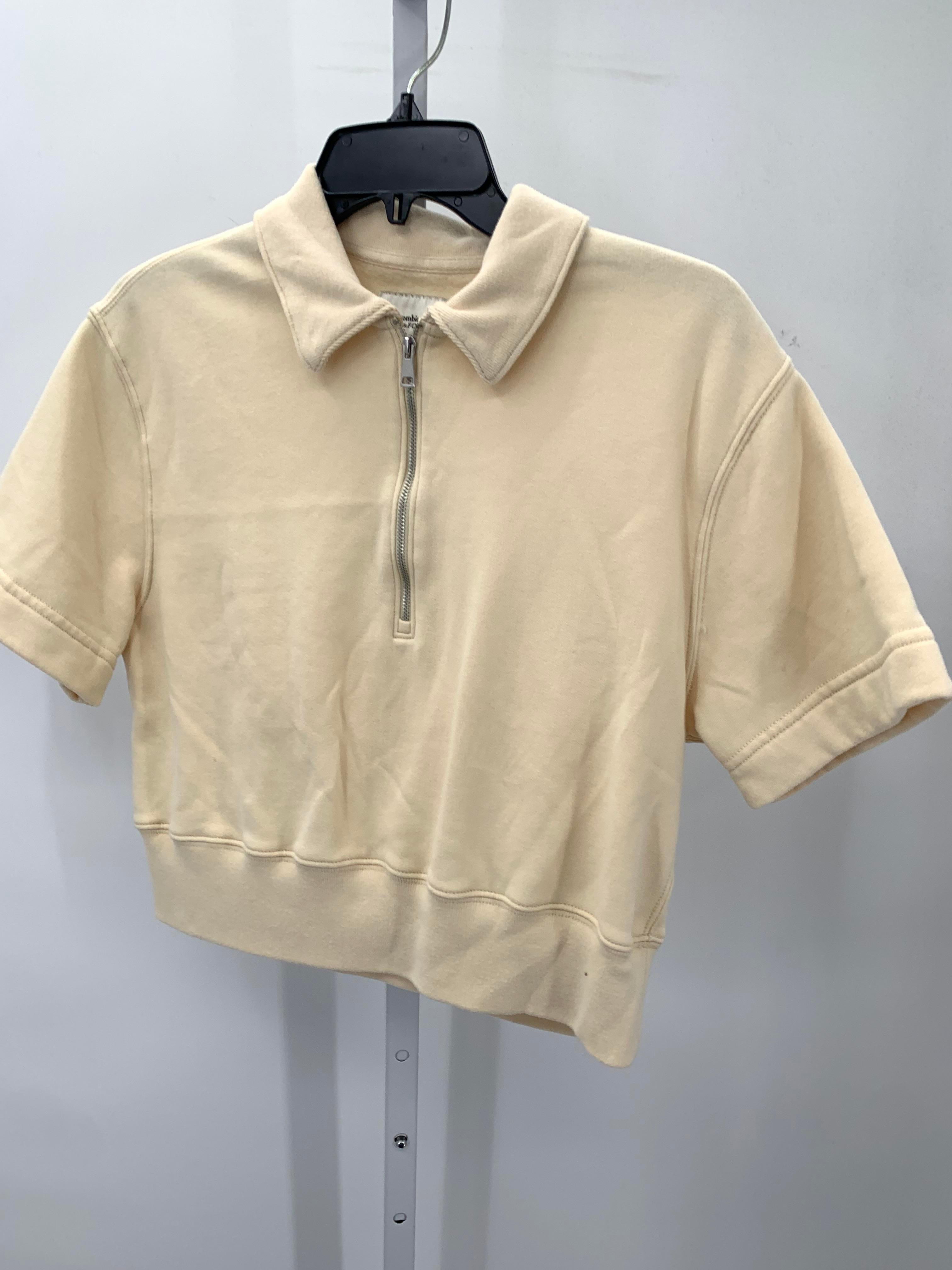 Abercrombie Size Small Juniors Short Sleeve Shirt