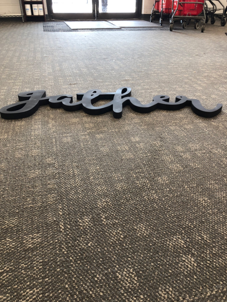 BLACK GATHER WALL HANGING.