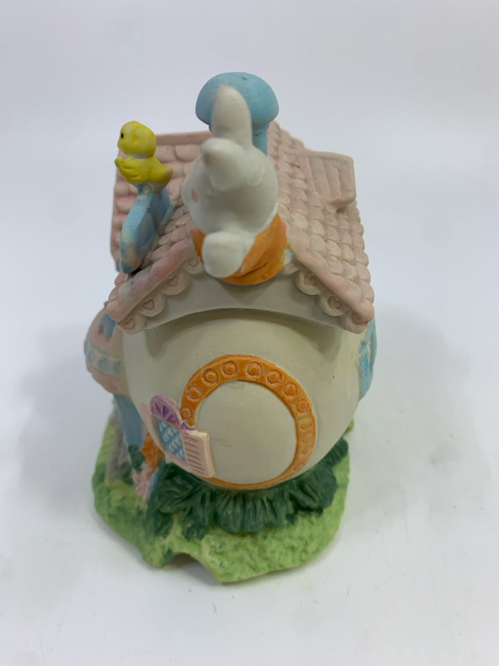 EGG SCHOOL FIGURINE.