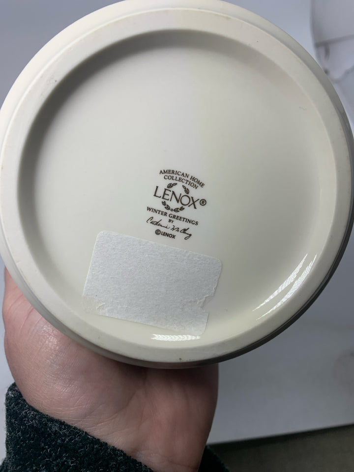 2 PC LENOX IVORY WINTER GREETING BOWL W/ SPREADER.