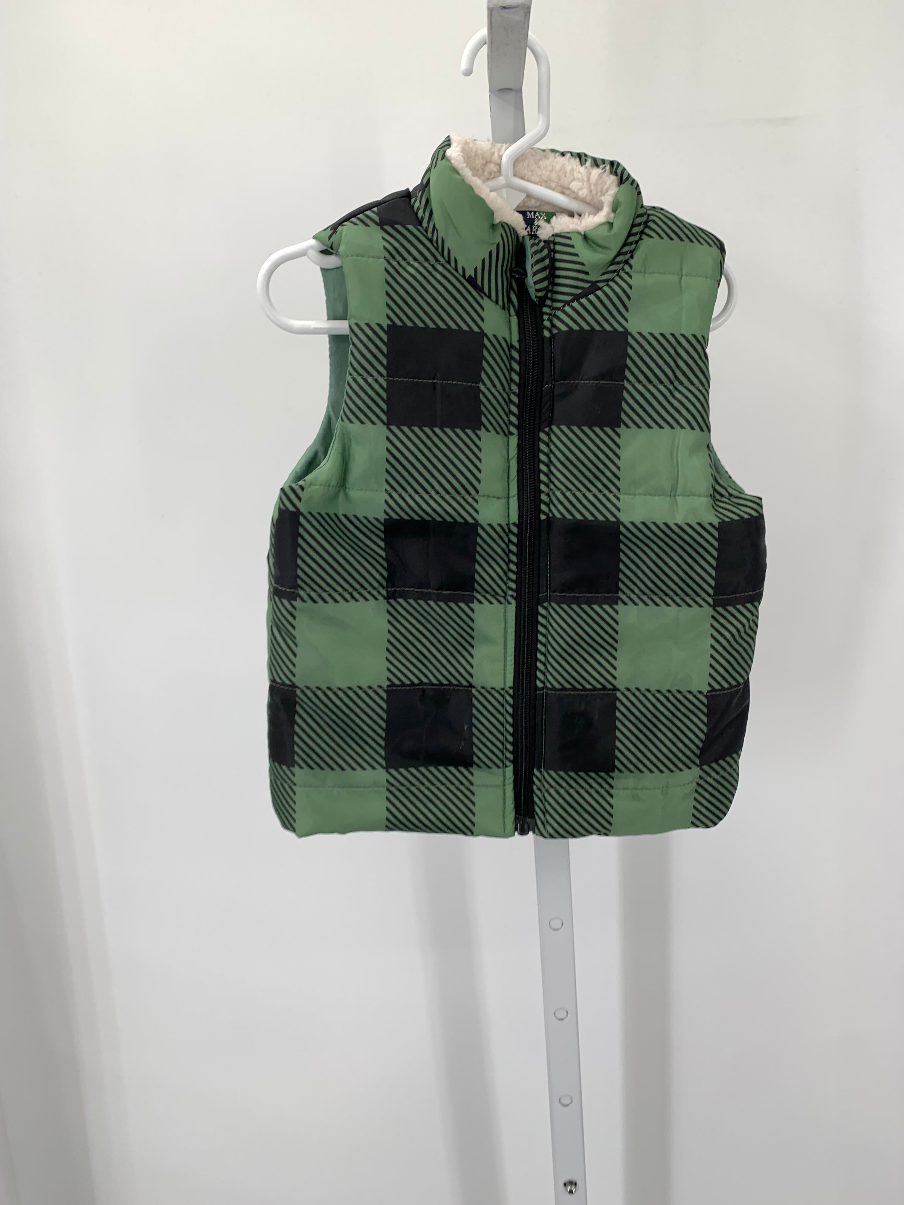 PLAID ZIP VEST.