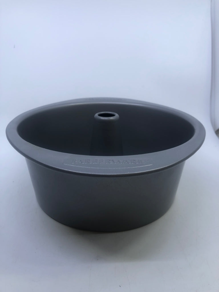 2 PC STAINLESS TUBE BUNDT PAN.