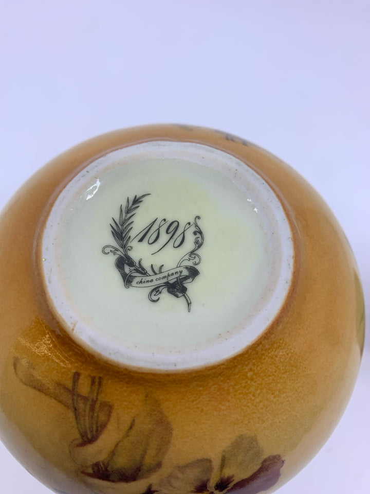 PANSIES CERAMIC BED SIDE CUP/PITCHER.