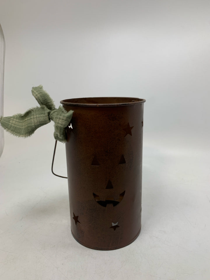 BROWN CYLINDER JACK O LANTERN/STARS CUTOUT LANTERN.