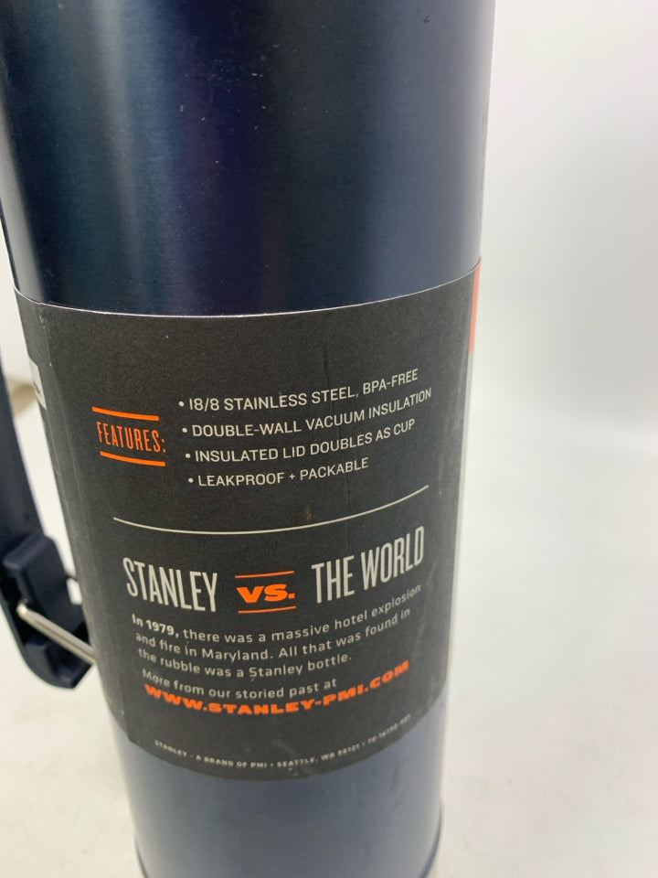 NWT HERITAGE CLASSIC BOTTLE STAINLESS W/ HANDLE.