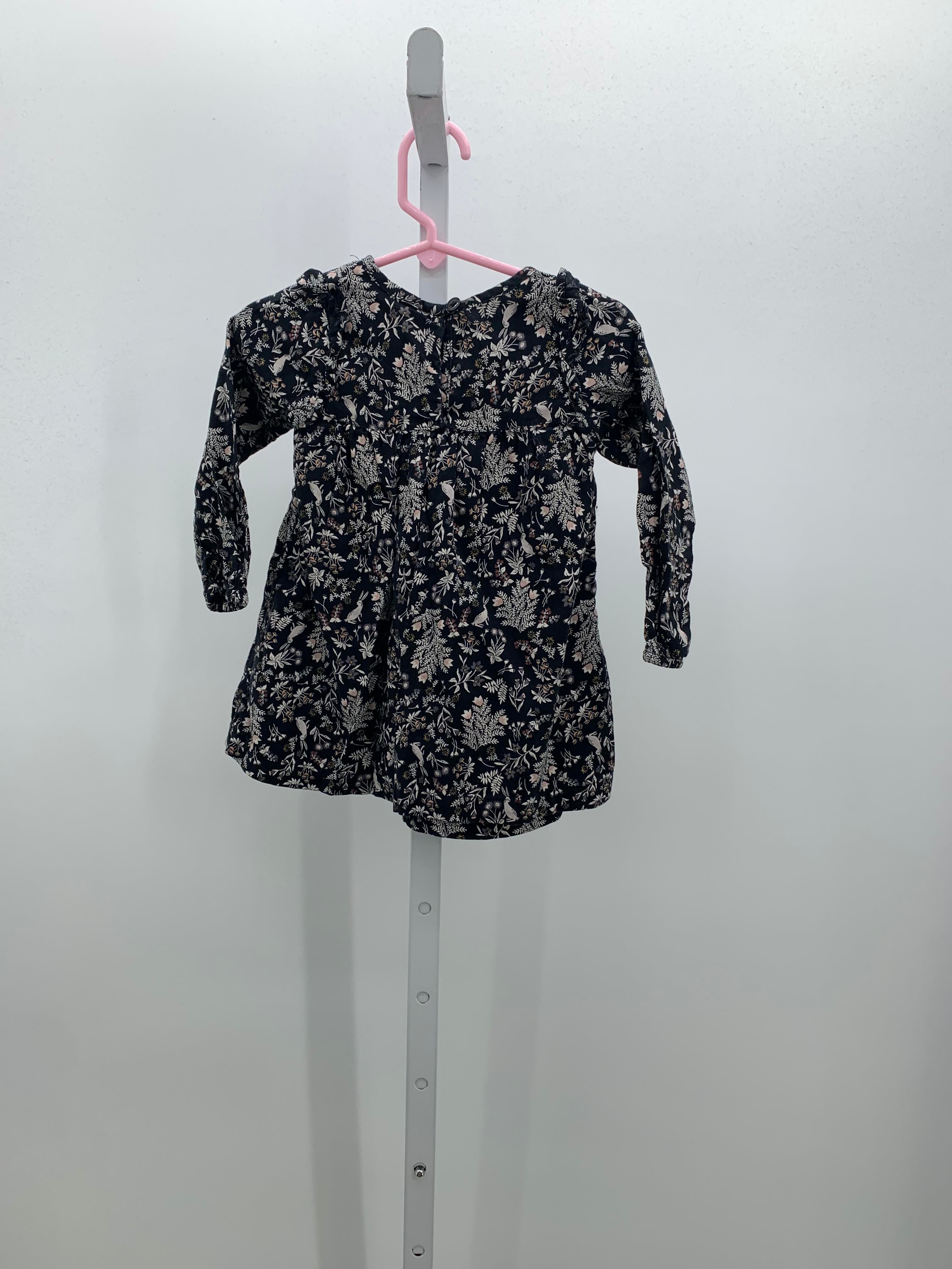 Old Navy Size 6-12 mon Girls Long Sleeve Dress