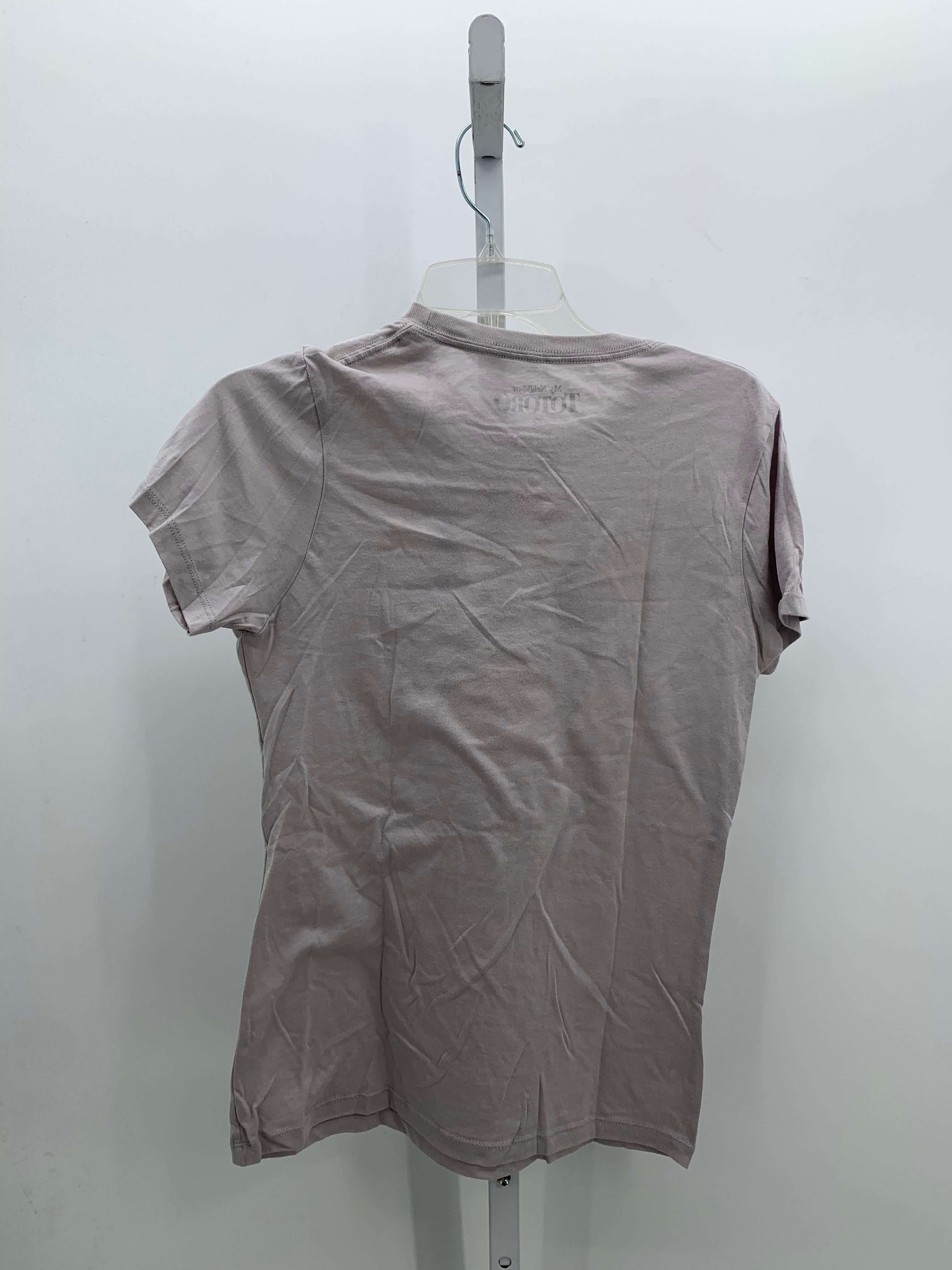 Size Medium Juniors Short Sleeve Shirt