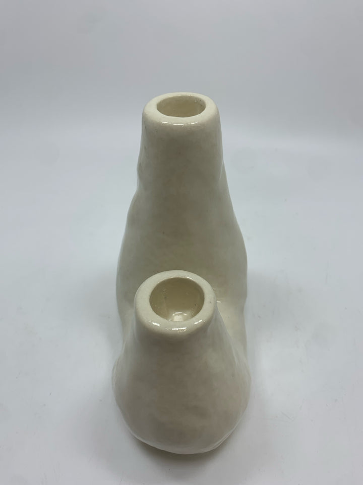 2 SECTION CERAMIC TAPER HOLDER.
