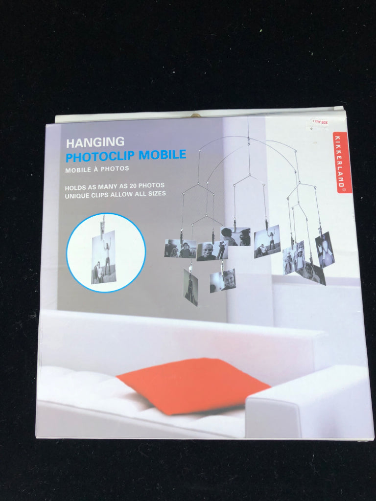 NIB HANGING PHOTO CLIP MOBILE