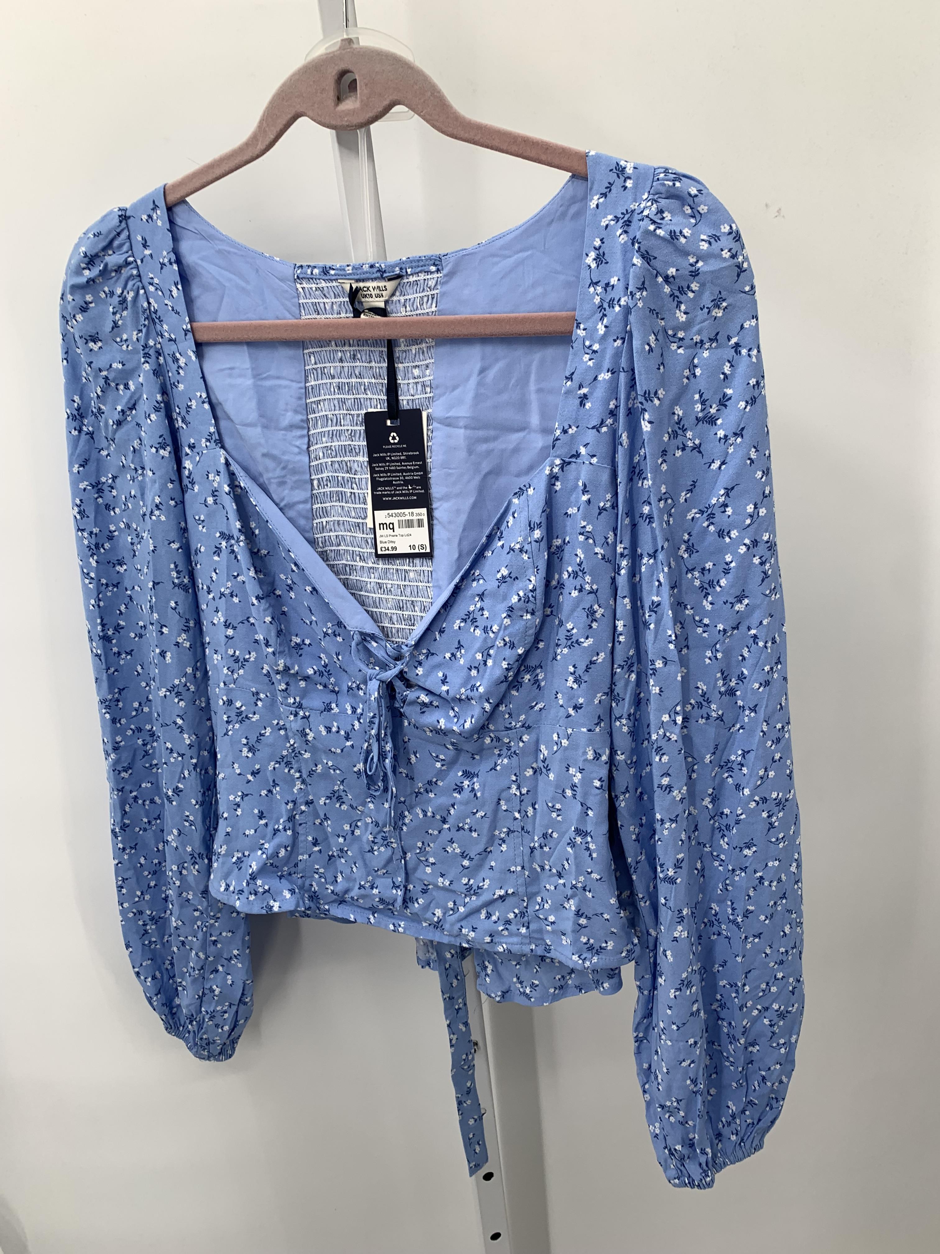 Size 6 Juniors 2pc. Outfit