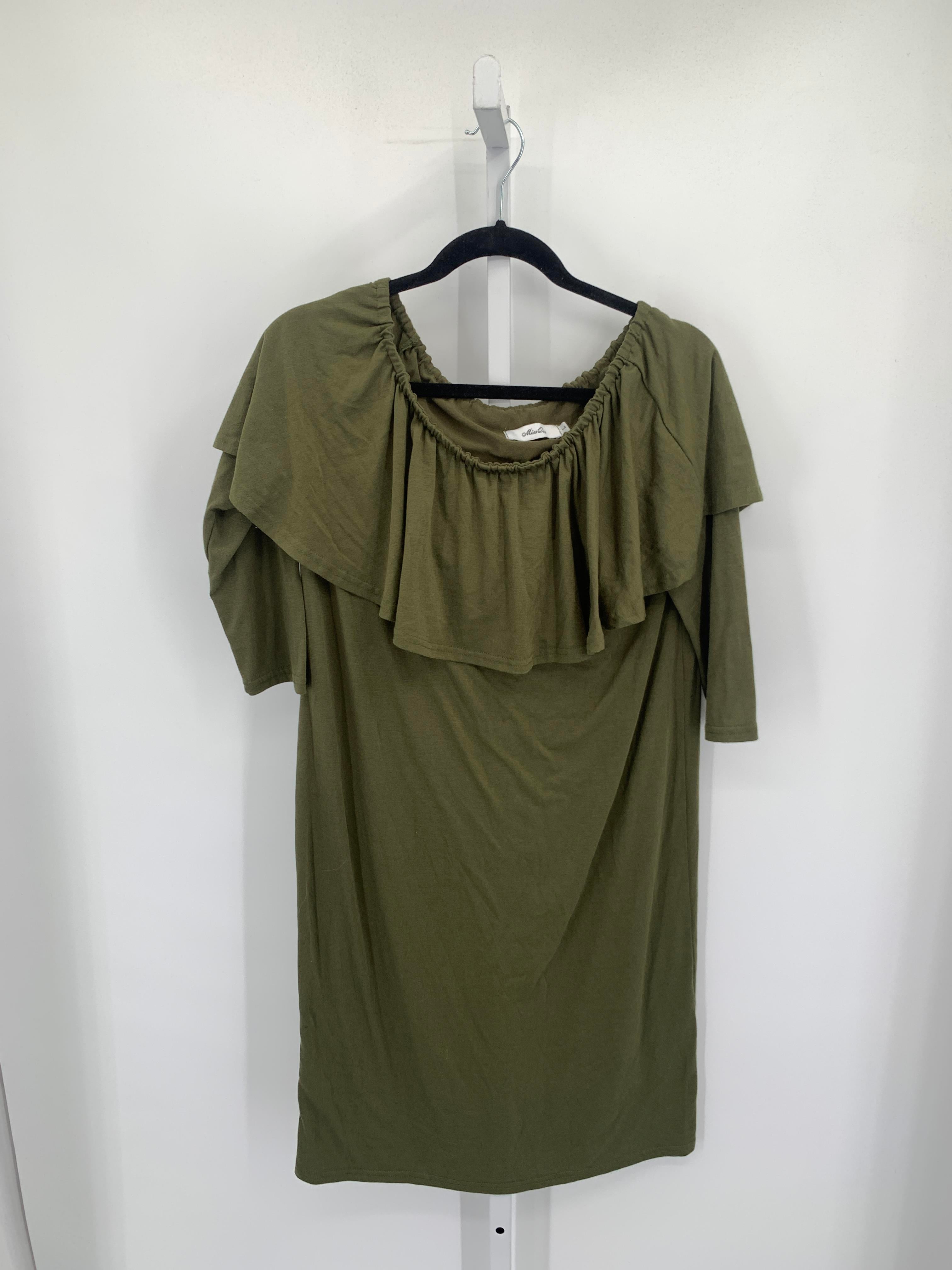 Size Large Misses Short Sleeve Dress