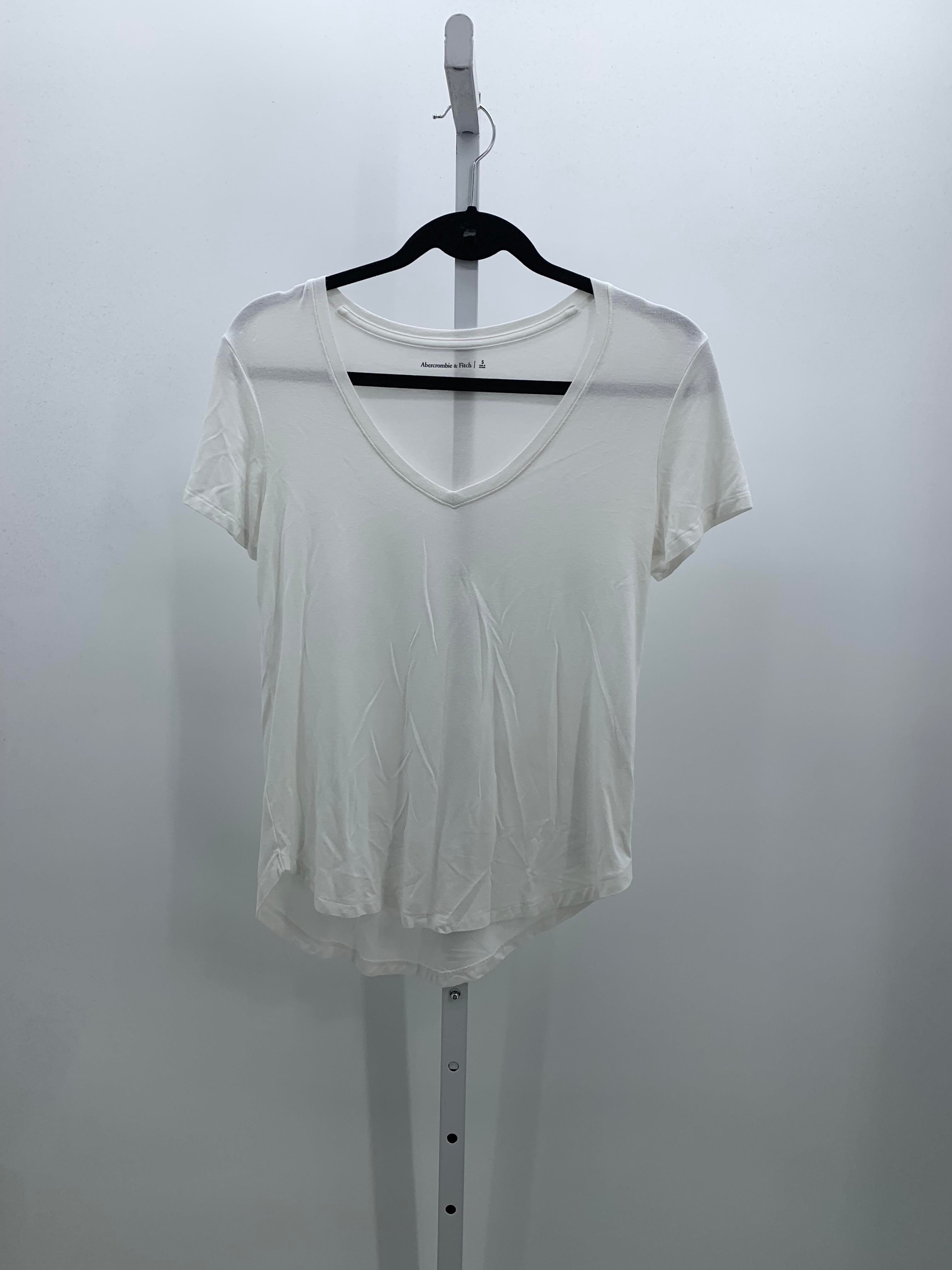 Abercrombie Size Small Juniors Short Sleeve Shirt