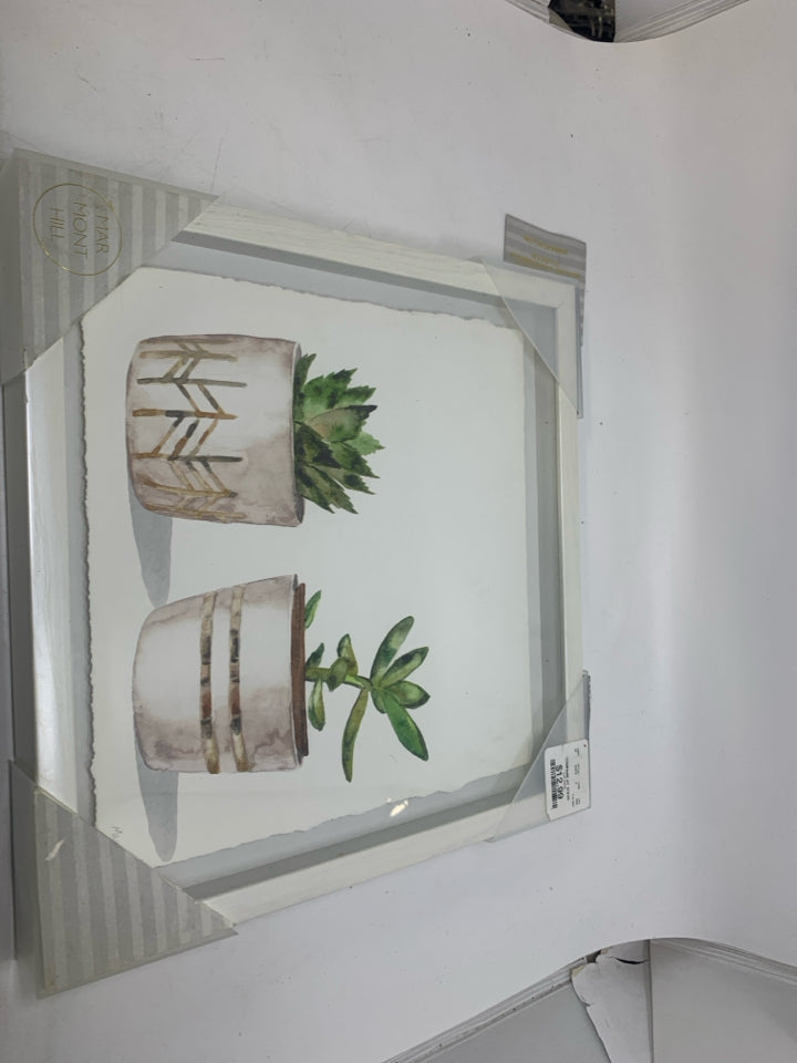 NEW 2 SUCCULENTS IN PLANTERS WALL HANGING.