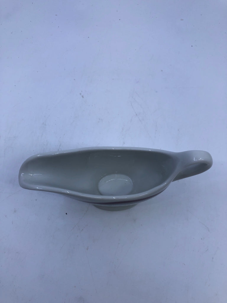 VTG SMALL RED AND GREY GRAVY BOAT.