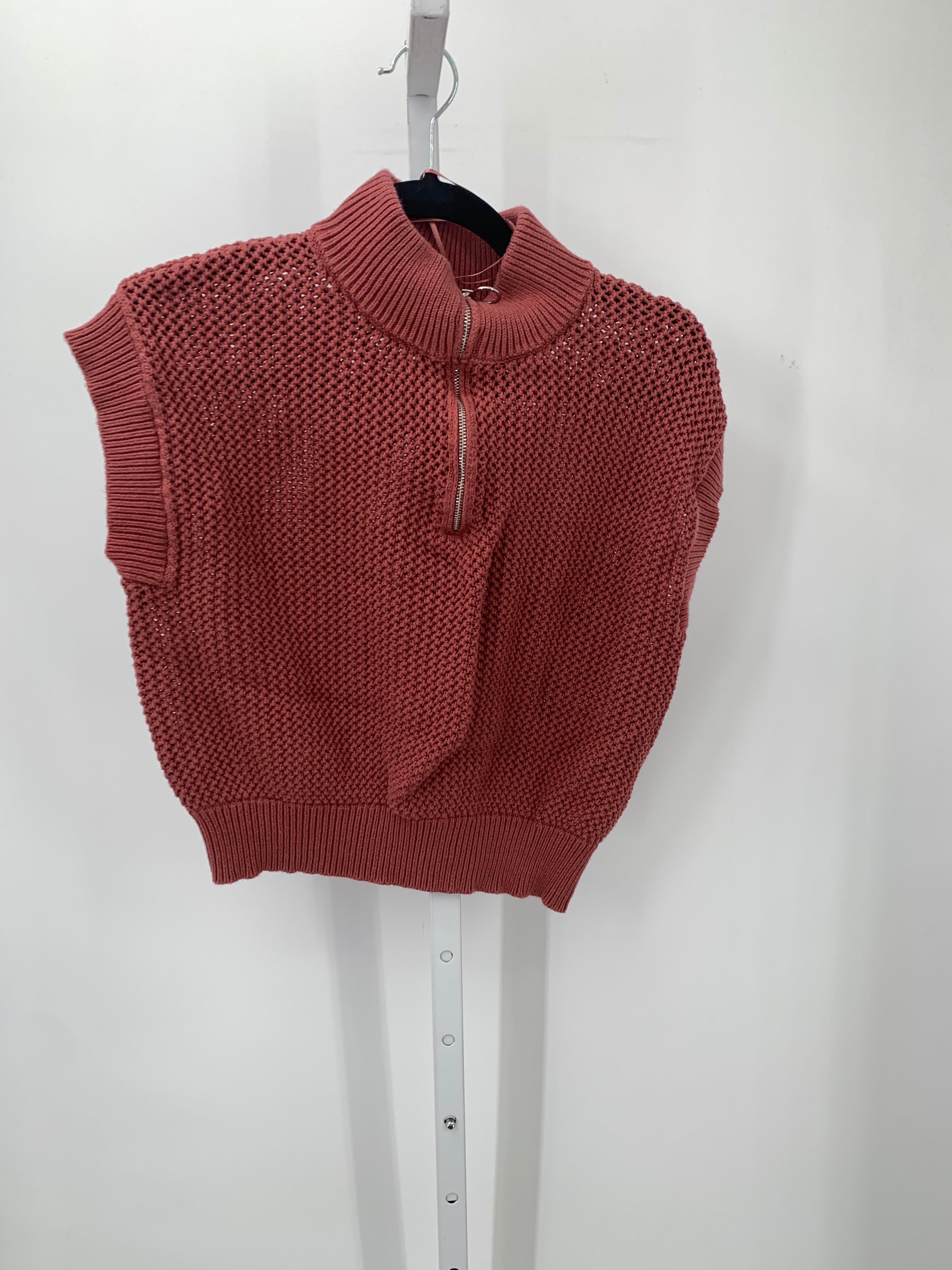 Size Large Juniors Short Sleeve Sweater