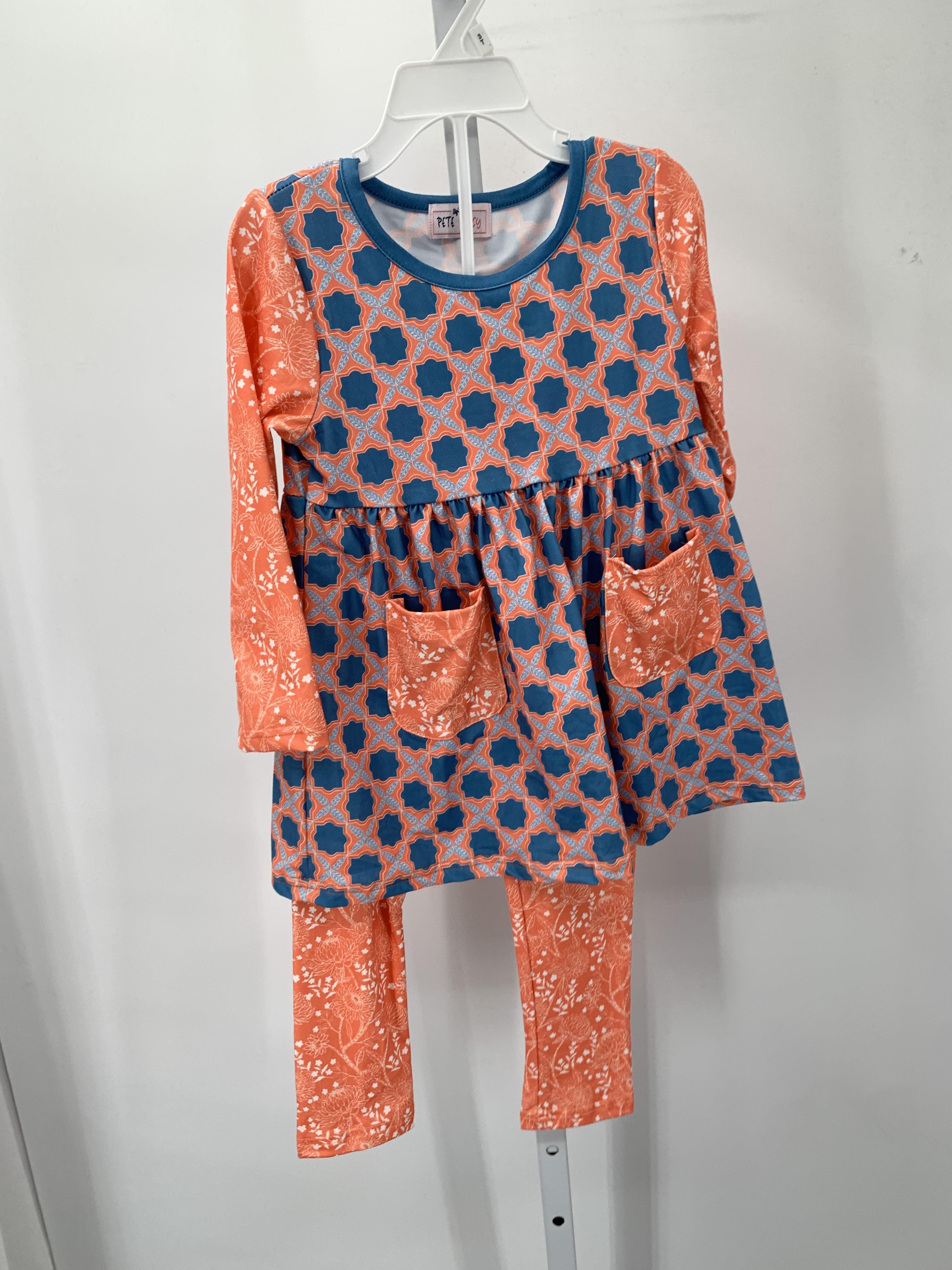 Size 4T Girls 2 Pieces