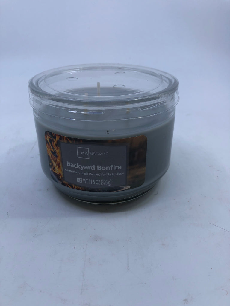 NEW GRAY 3 WICK CANDLE-BACKYARD BONFIRE.