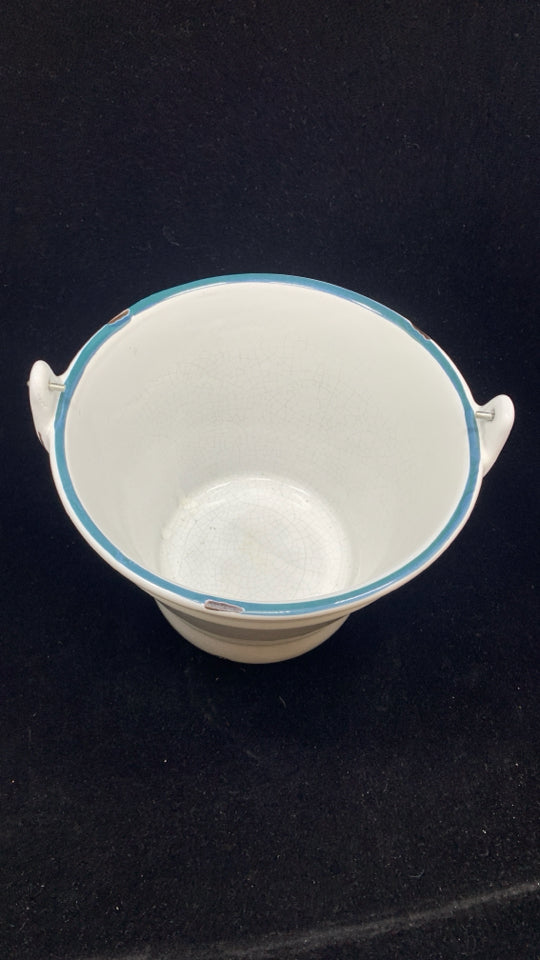 HEAVY WHITE DISTRESSED BUCKET W/ HANDLE GREEN RIM.