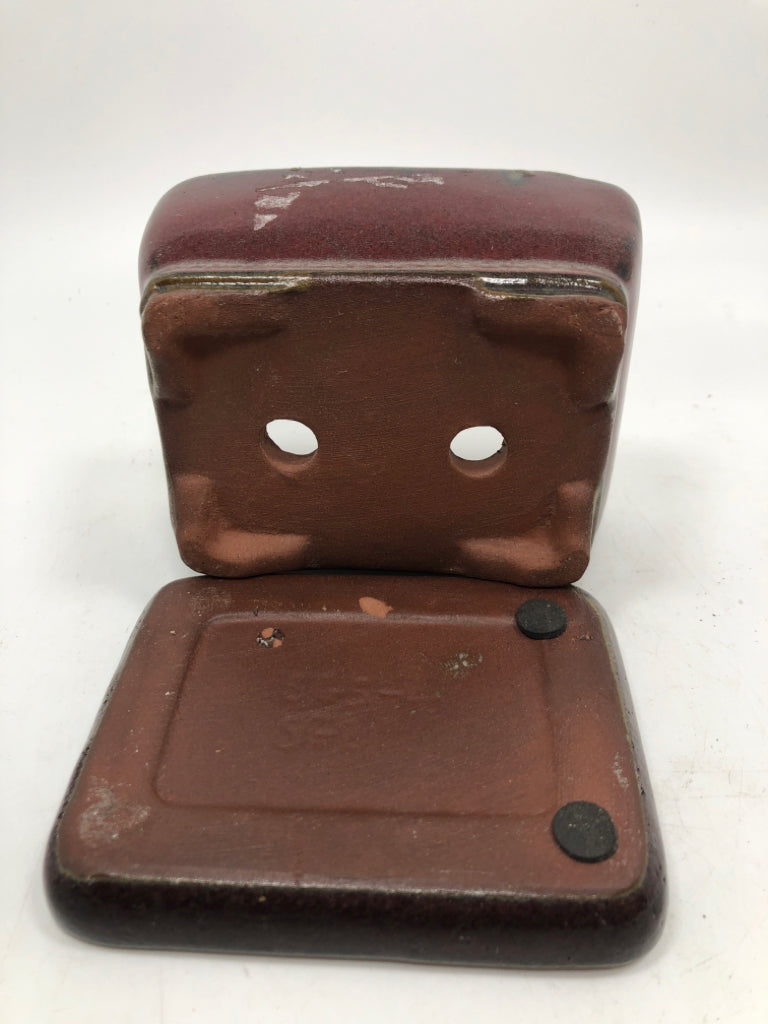 BROWN GLAZE TERRA COTTA PLANTER W/DRIP TRAY.