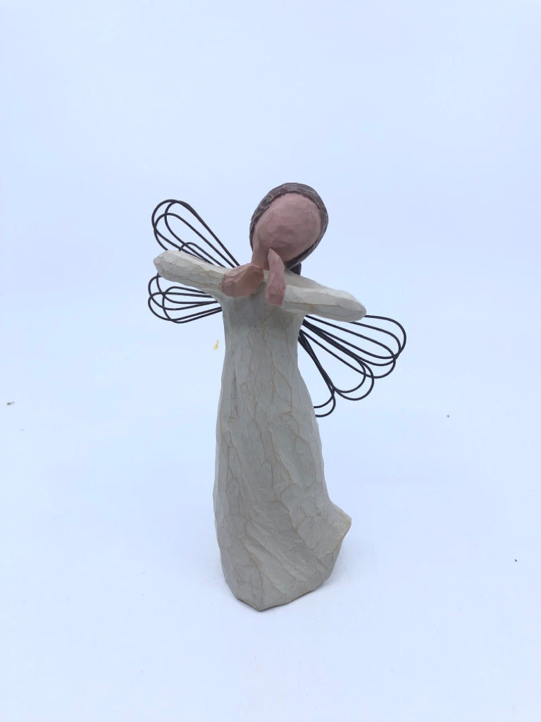 WILLOW TREE ANGEL OF HAPPINESS GIRL PUSHING HER HANDS TOWARDS EACHOTHER.