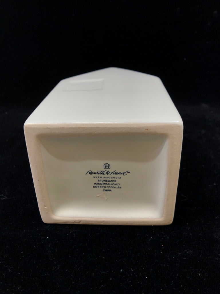 BIG WHITE HOUSE CERAMIC VASE.