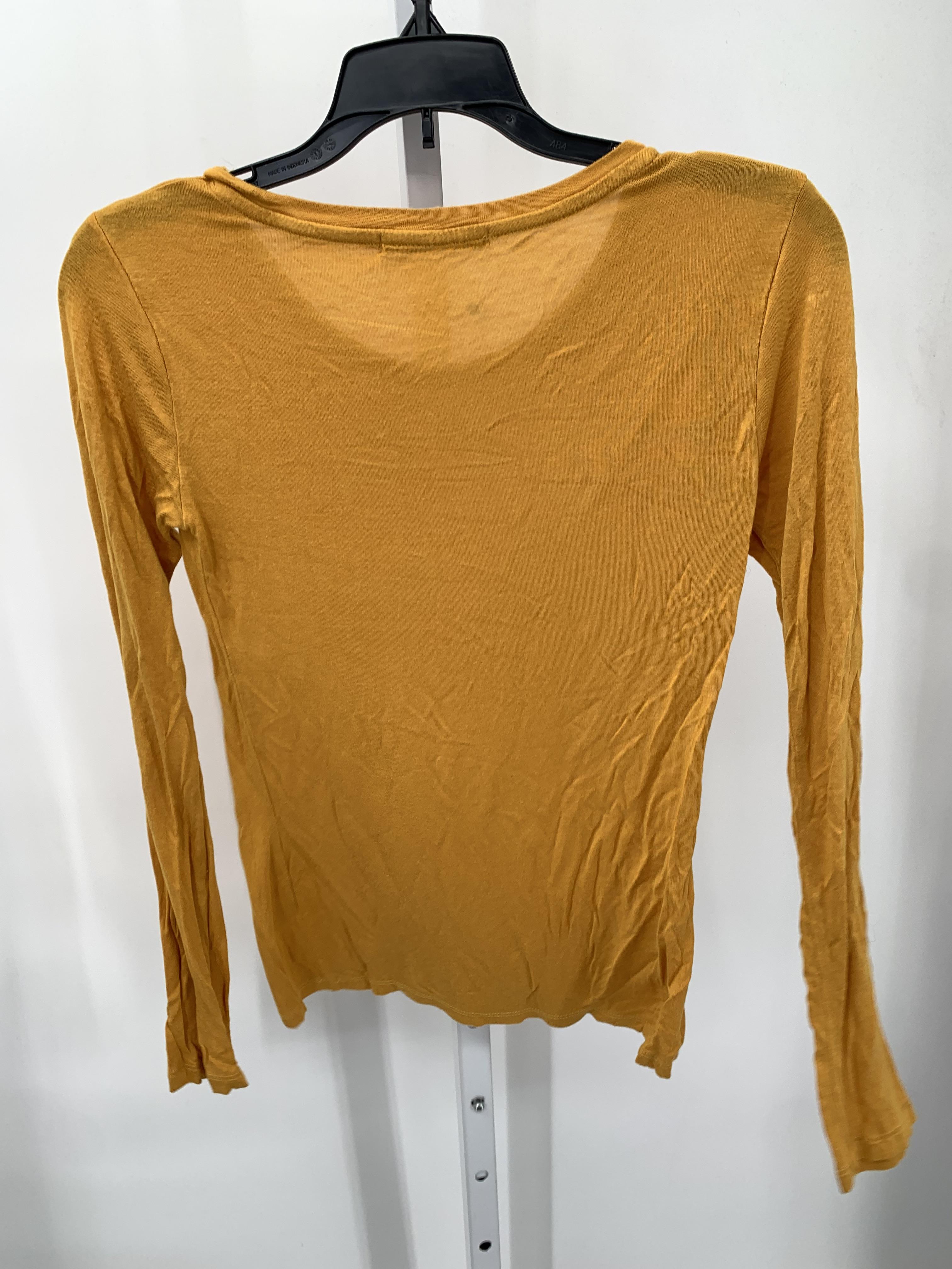 Active Basic Size Small Juniors Long Sleeve Shirt