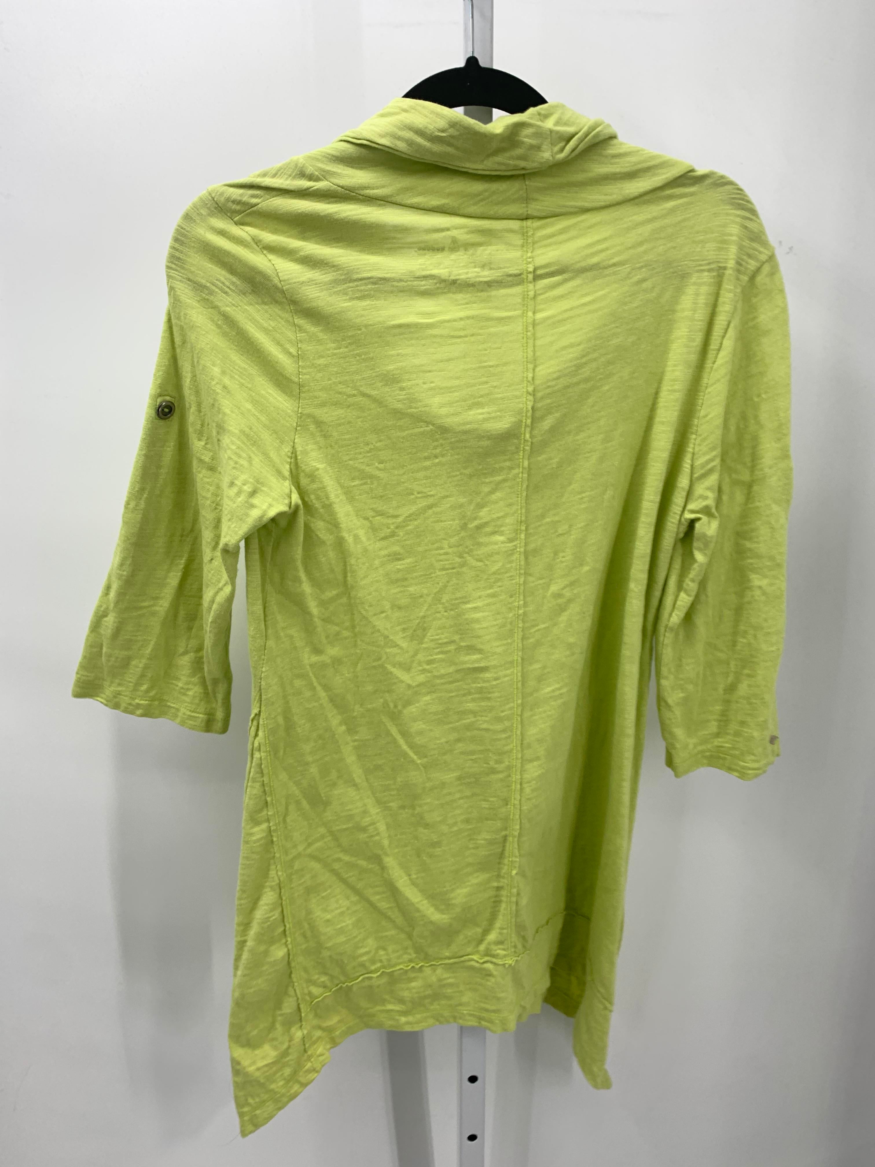 Size Small Misses 3/4 Sleeve Shirt
