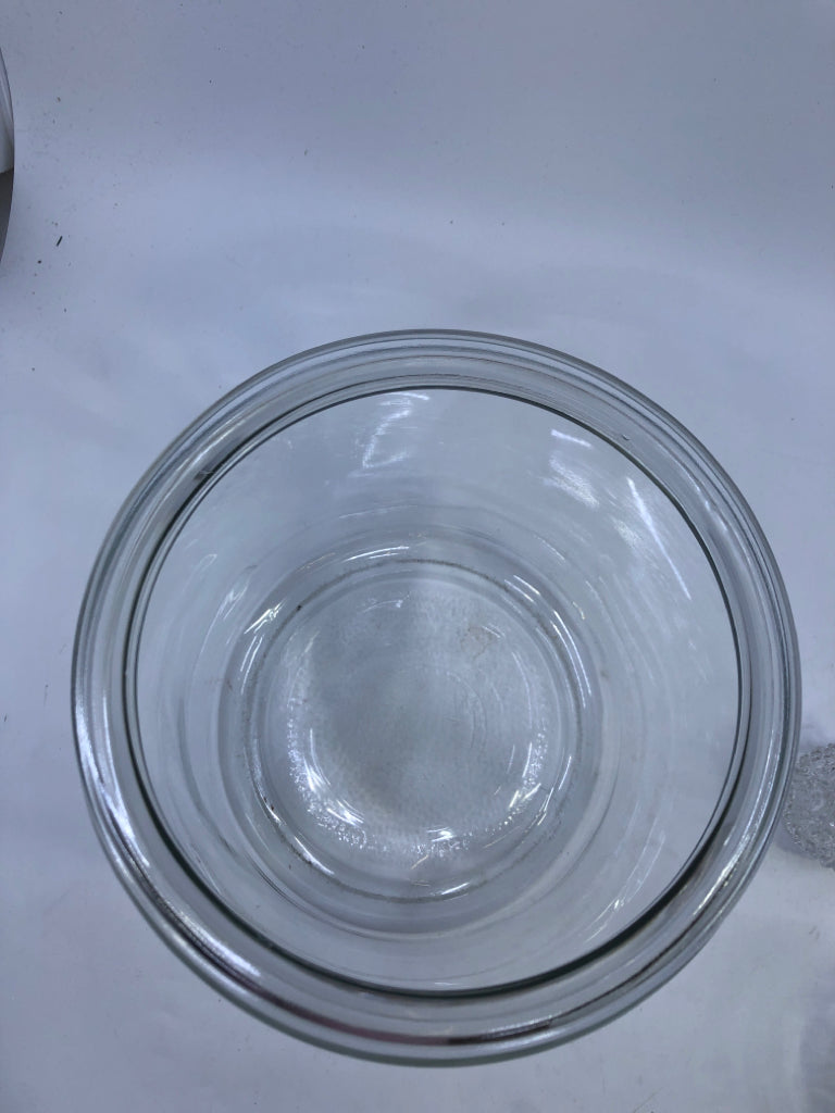 LARGE CLEAR CANDY JAR/ CANISTER.