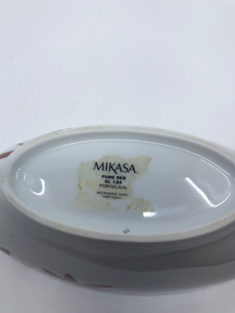 RED AND WHITE FLORAL MIKASA OVAL DISH.