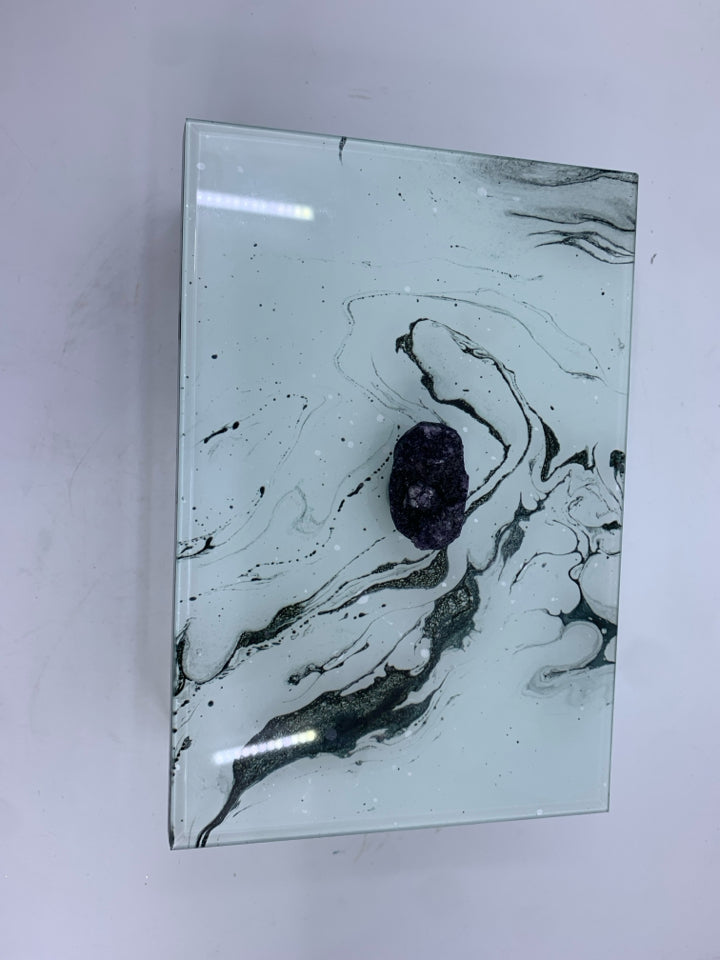 WHITE/BLACK SWIRL RESIN JEWELRY BOX W/BLACK GEODE HANDLE.