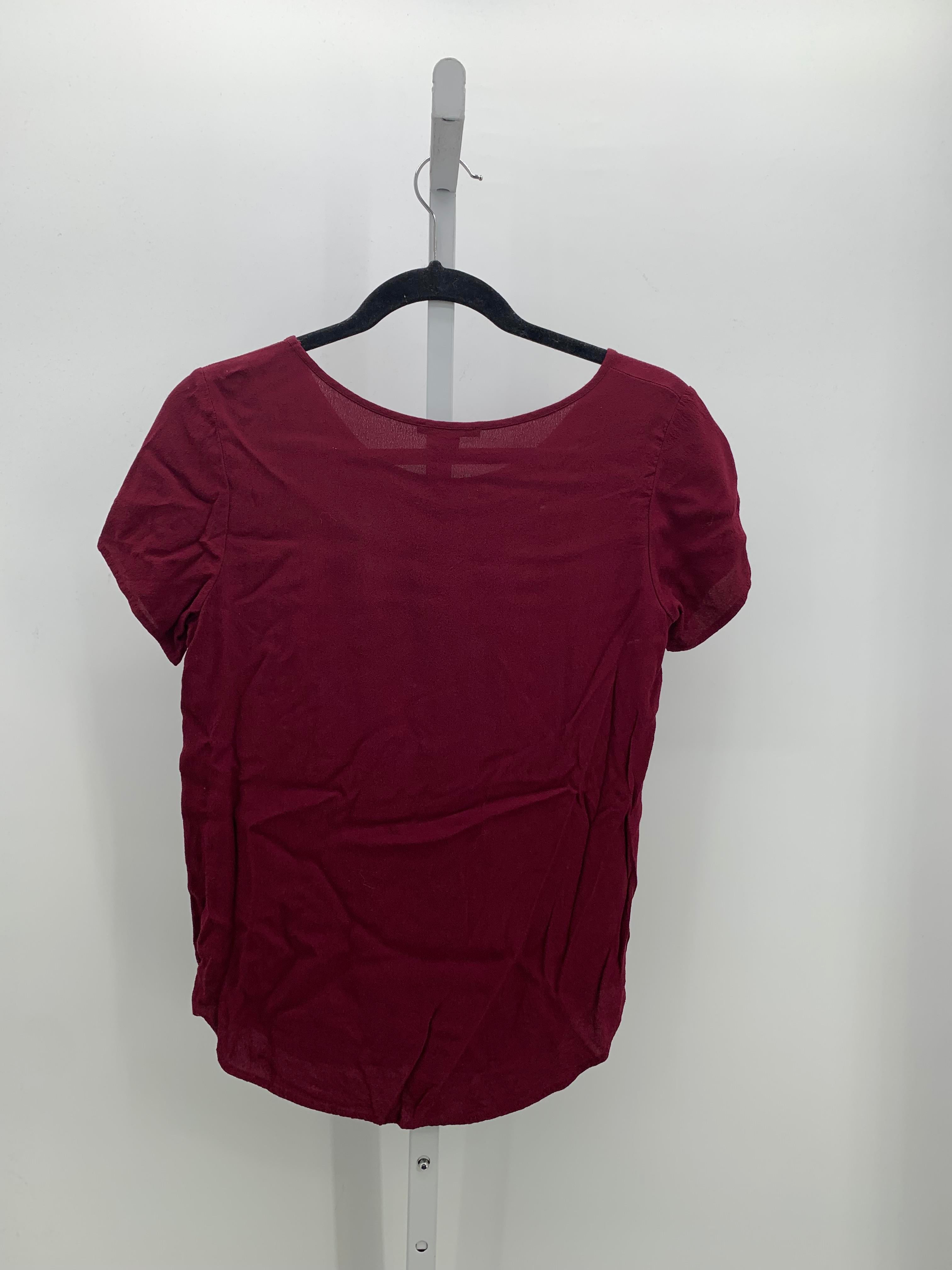 Forever 21 Size Medium Juniors Short Sleeve Shirt