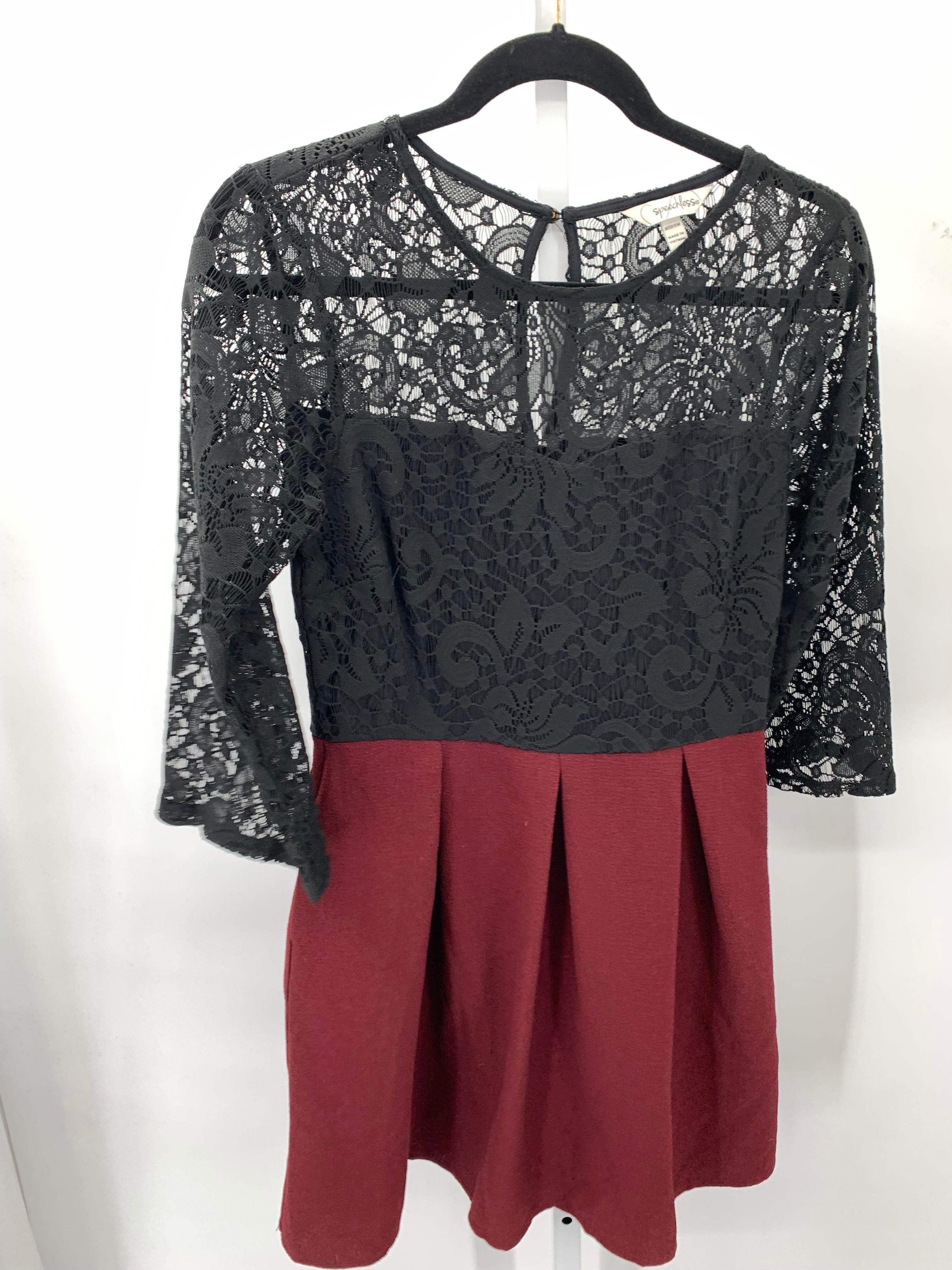 Speechless Size Medium Juniors Long Sleeve Dress