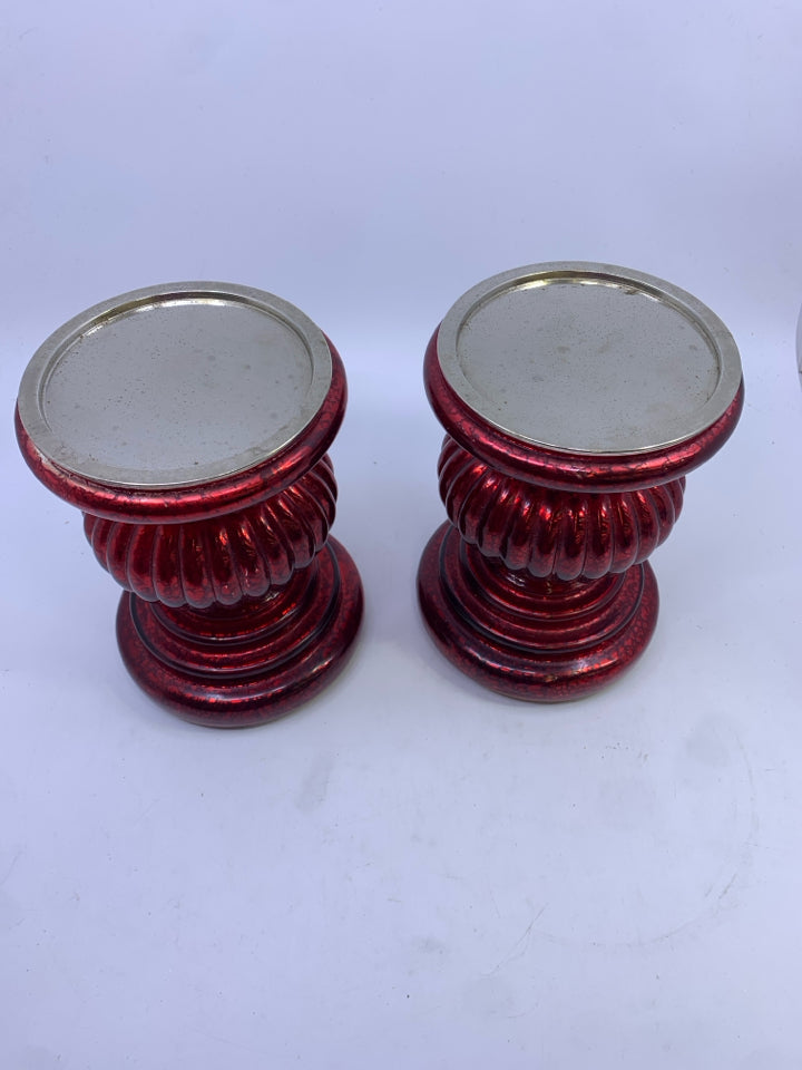 2 LIGHT UP RED GLASS MERCURY PILLAR CANDLES.