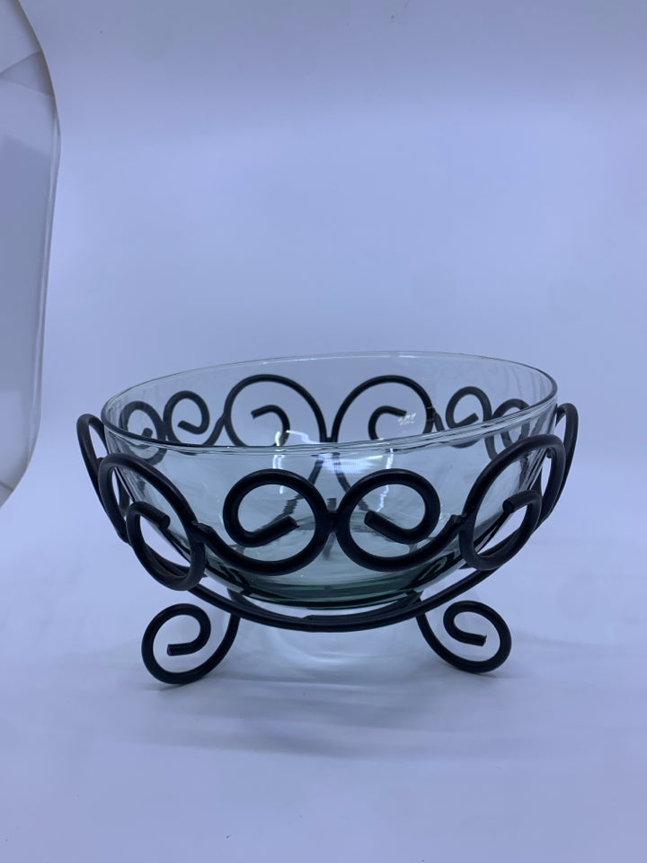 FOOTED METAL SCROLL CENTERPIECE W/ GLASS BOWL.