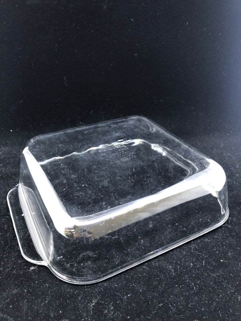SQUARE GLASS BAKING PAN PYREX.