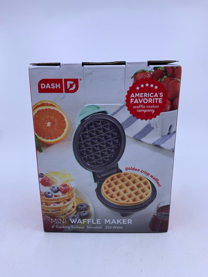 NIB TEAL MINI WAFFLE MAKER DASH.