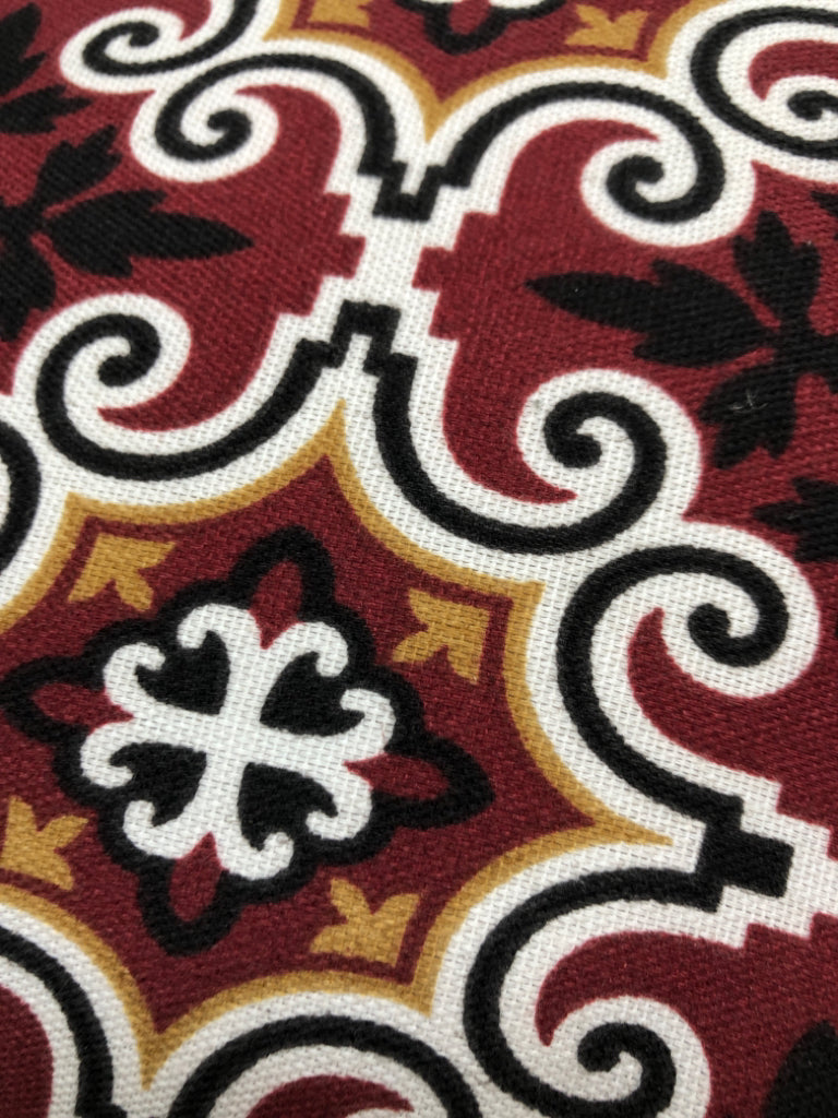 RED & GOLD ACCENT PILLOW.