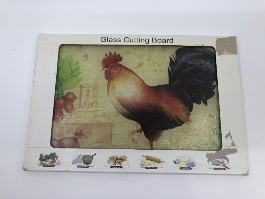 NIP ROOSTER GLASS CUTTING BOARD.